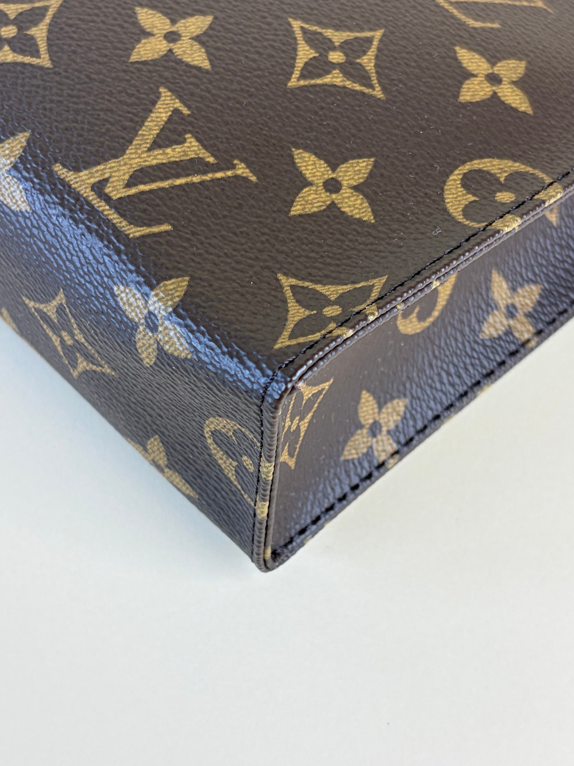 louis Vuitton monogram canvas toilette gm pouch