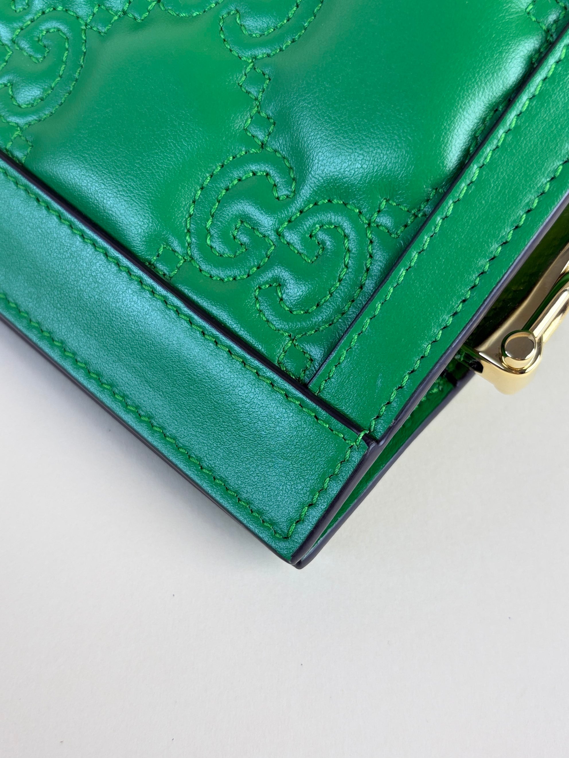 Gucci spring green natural calfskin gg matelassé large chain