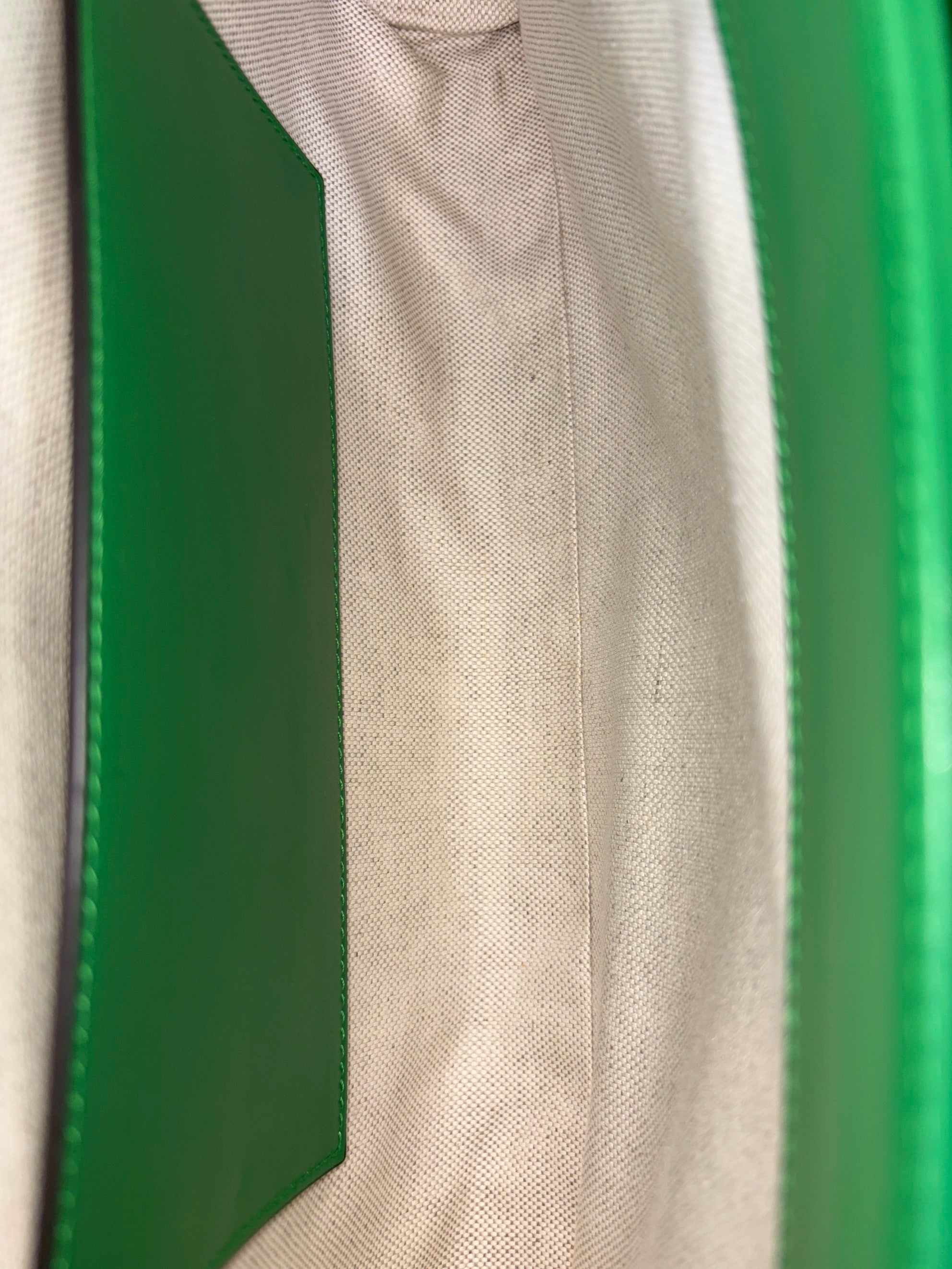 Gucci spring green natural calfskin gg matelassé large chain