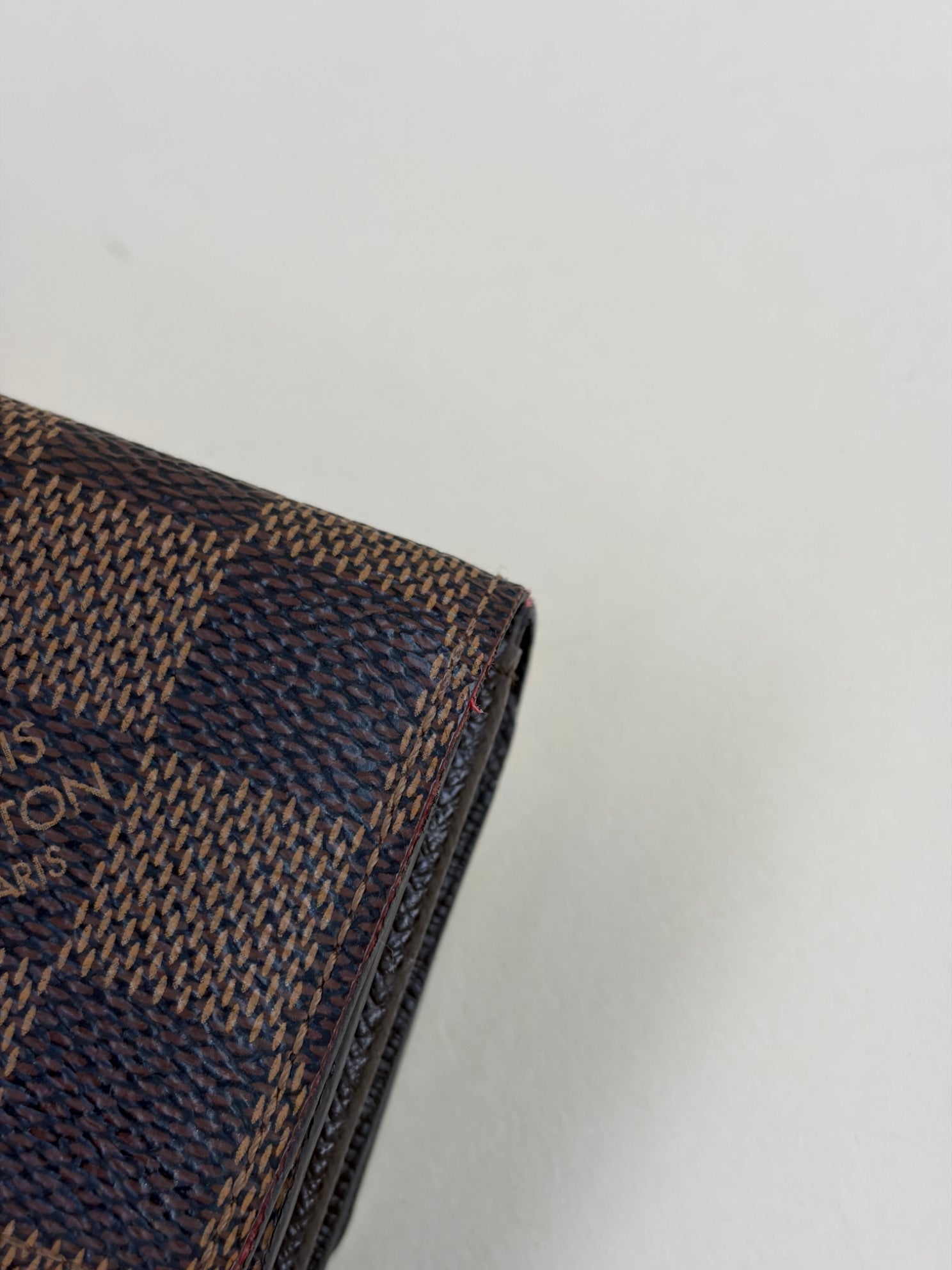 Louis Vuitton Brown Elise damper Ebene small wallet