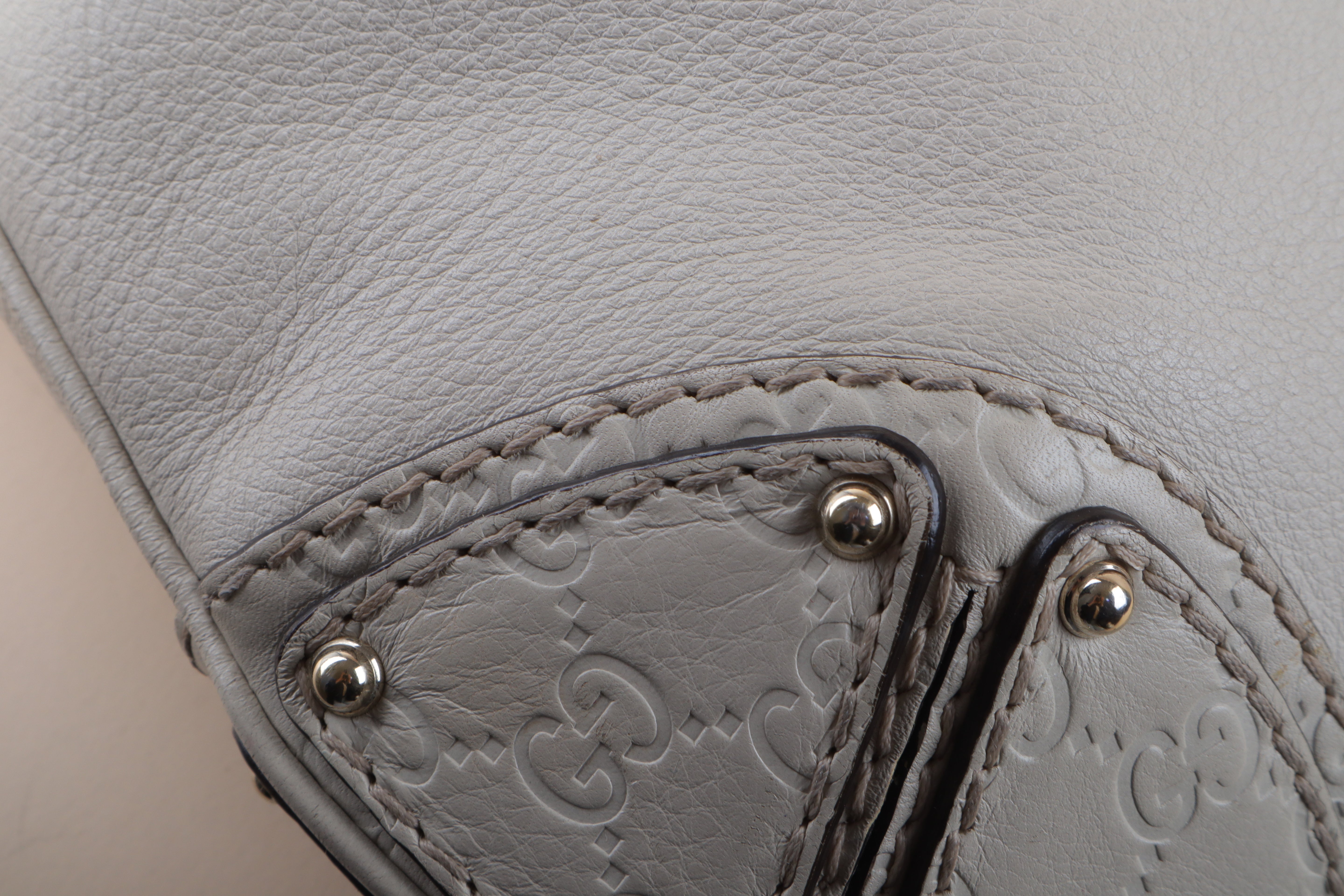 Gucci Off White Babouska Indy Bag