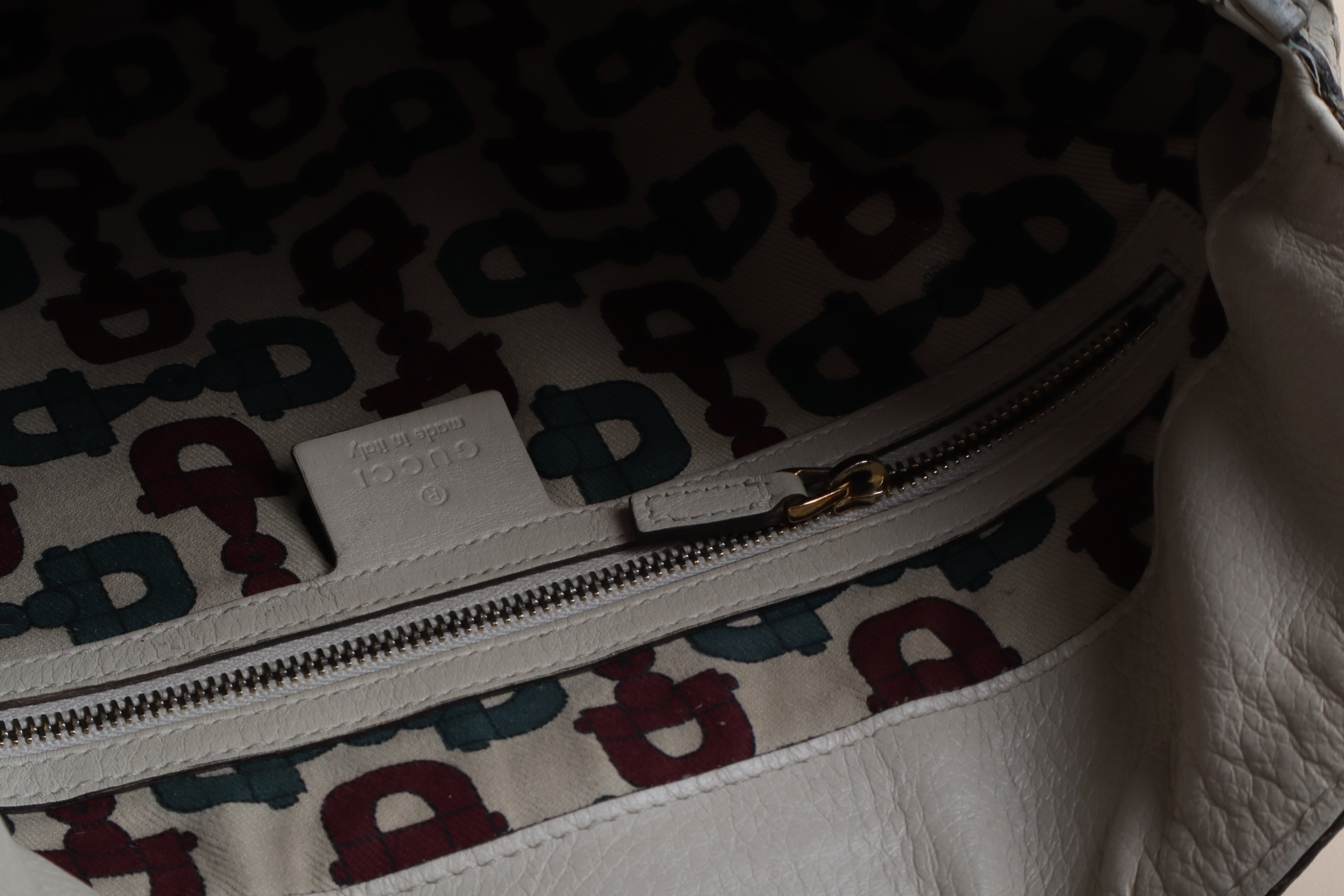 Gucci Off White Babouska Indy Bag