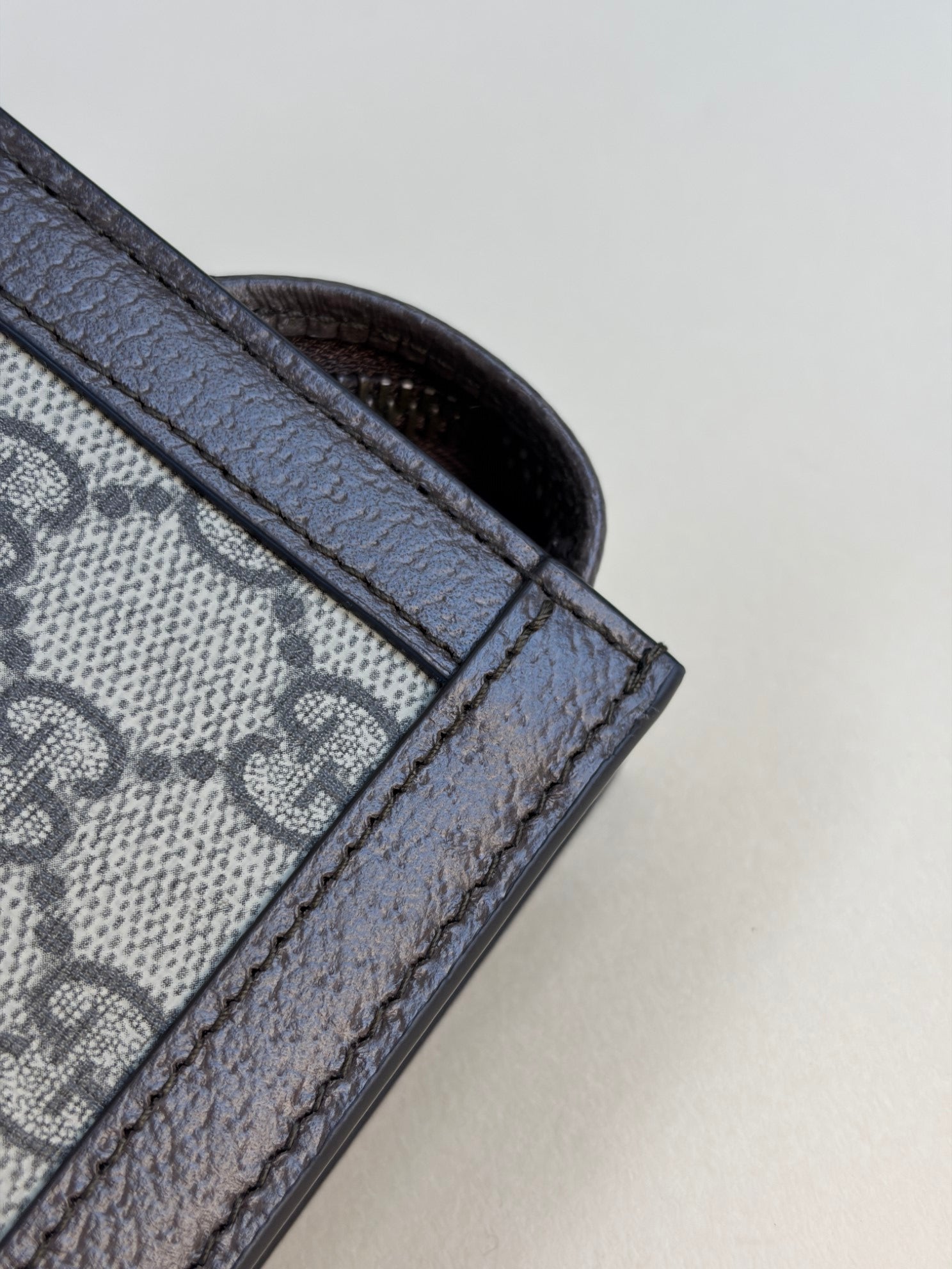 Gucci Ebony GG Supreme Ophidia Small Pouch