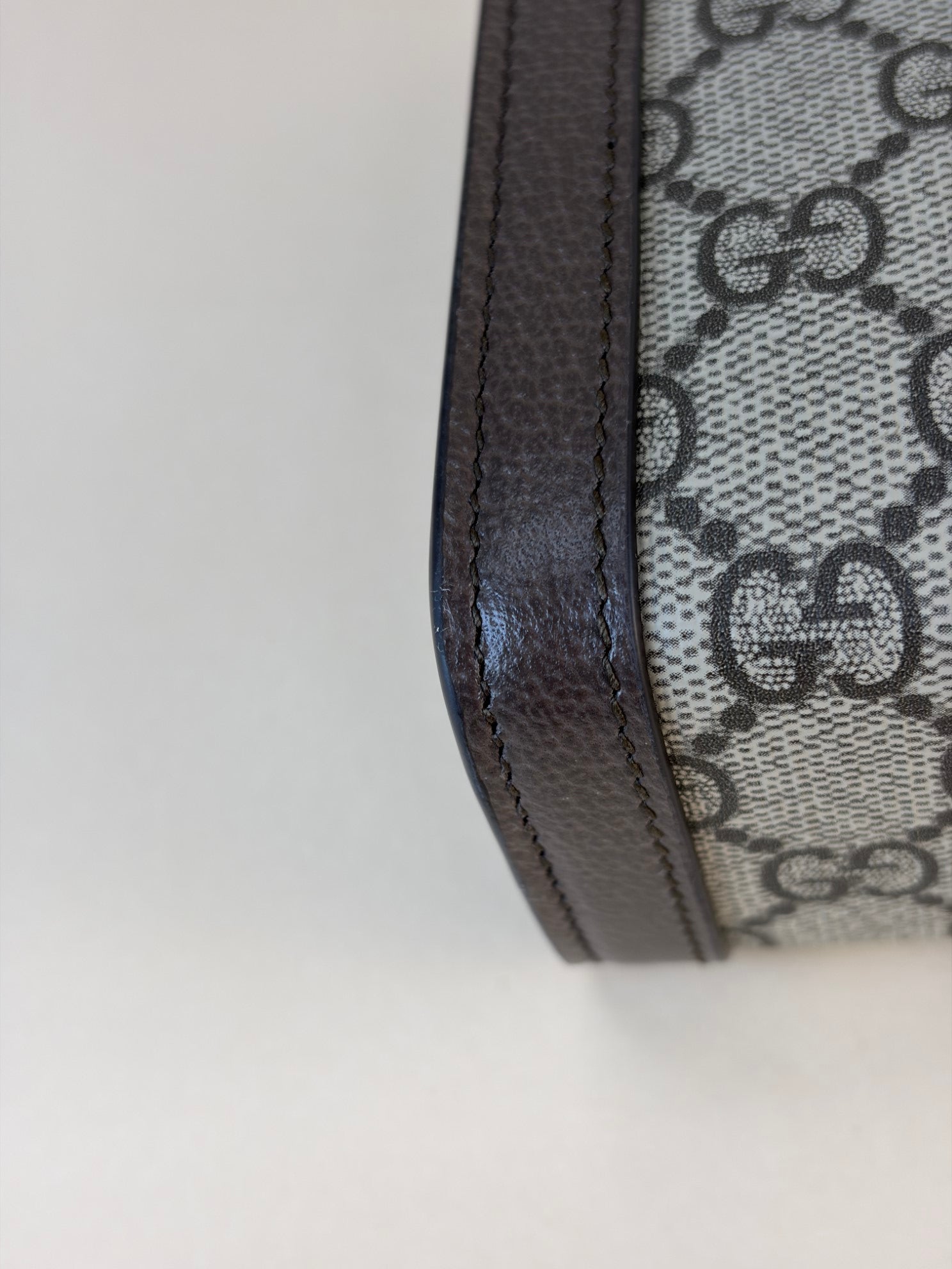 Gucci Ebony GG Supreme Ophidia Small Pouch