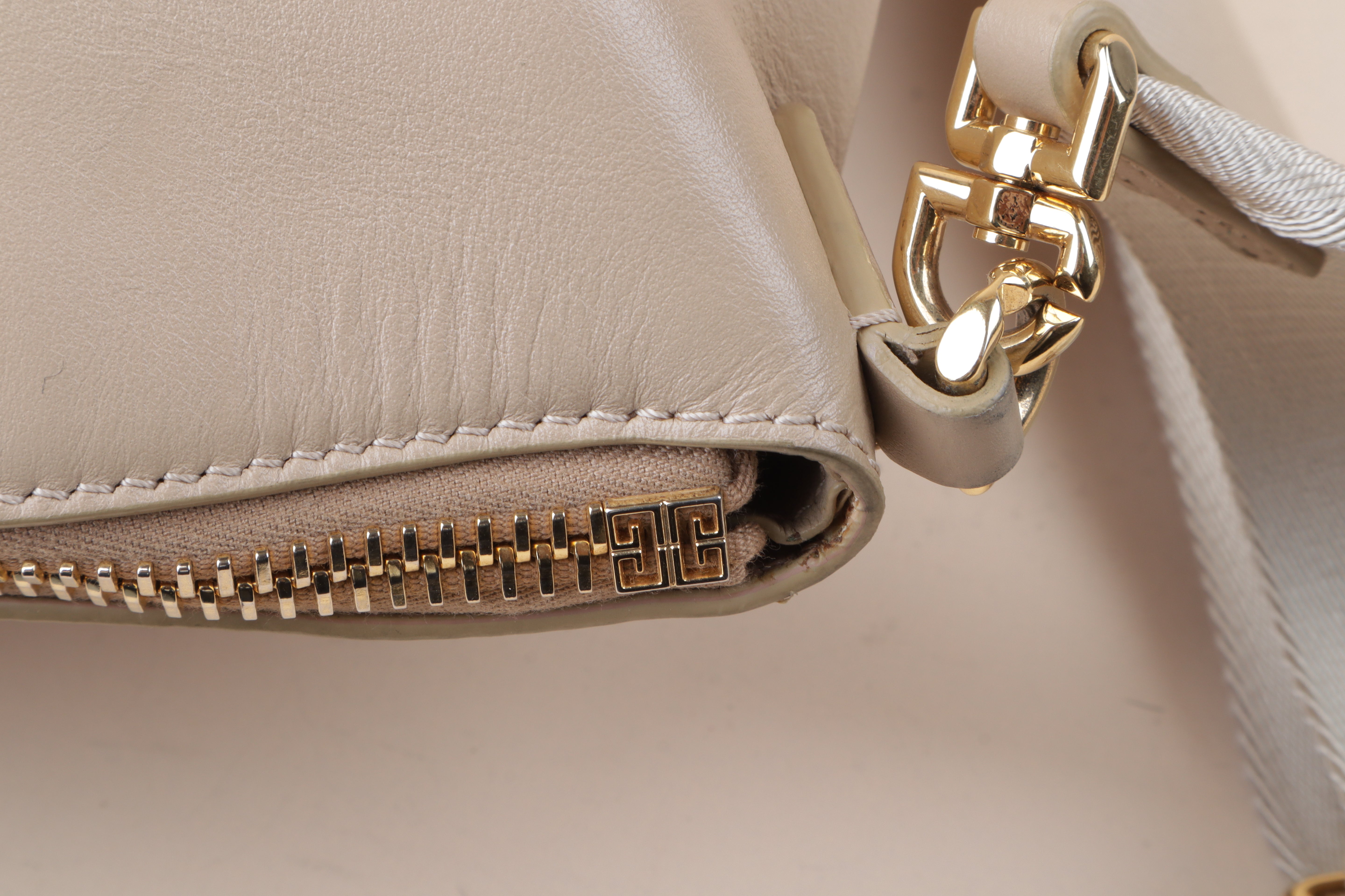 Givenchy Beige Sport Box Antigona Tote Bag W/ Canvas Strap
