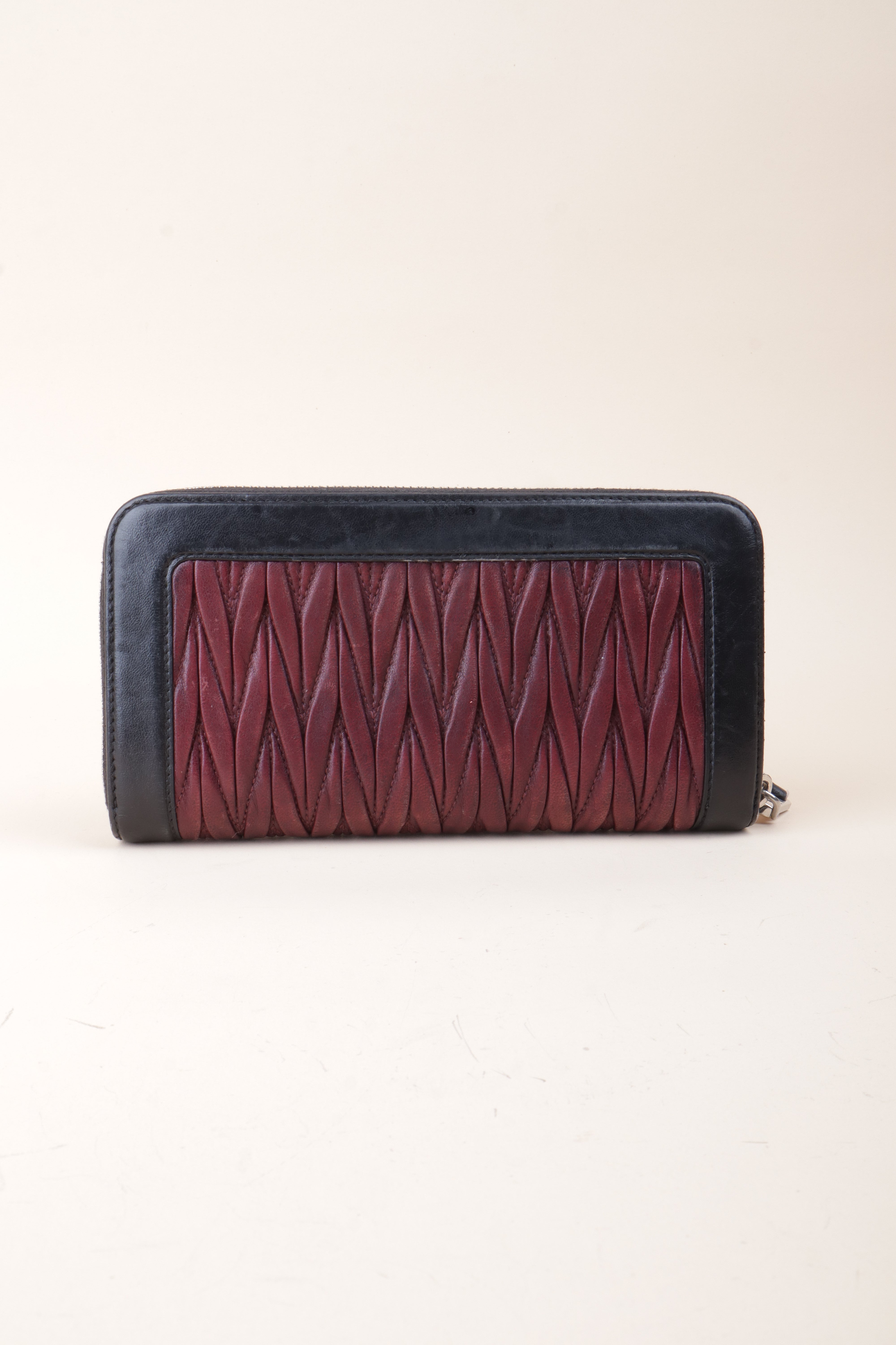 MIU MIU black and burgundy Matelassé Zip around