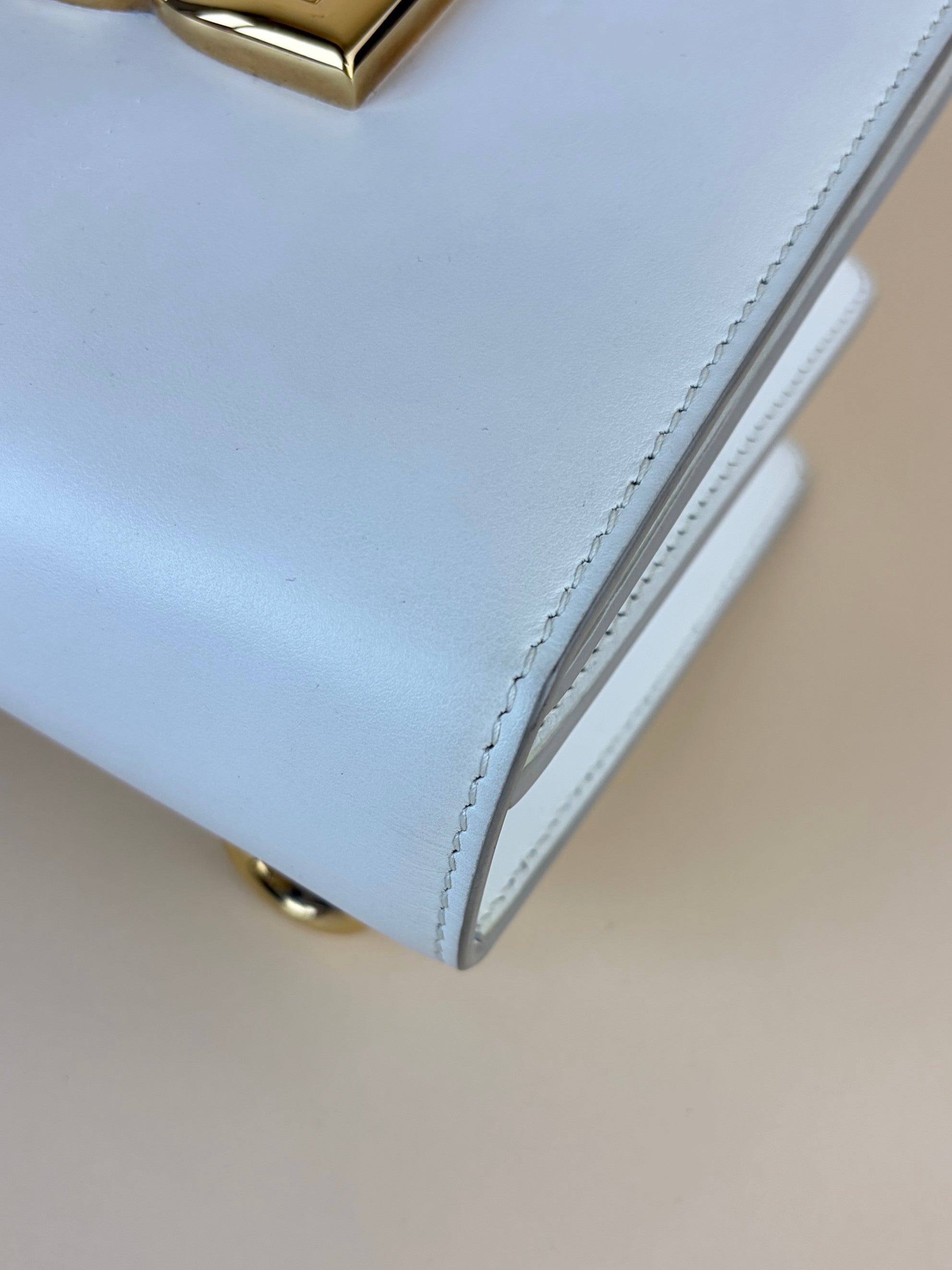 Dolce & Gabbana white calfskin dg leather millennials belt bag