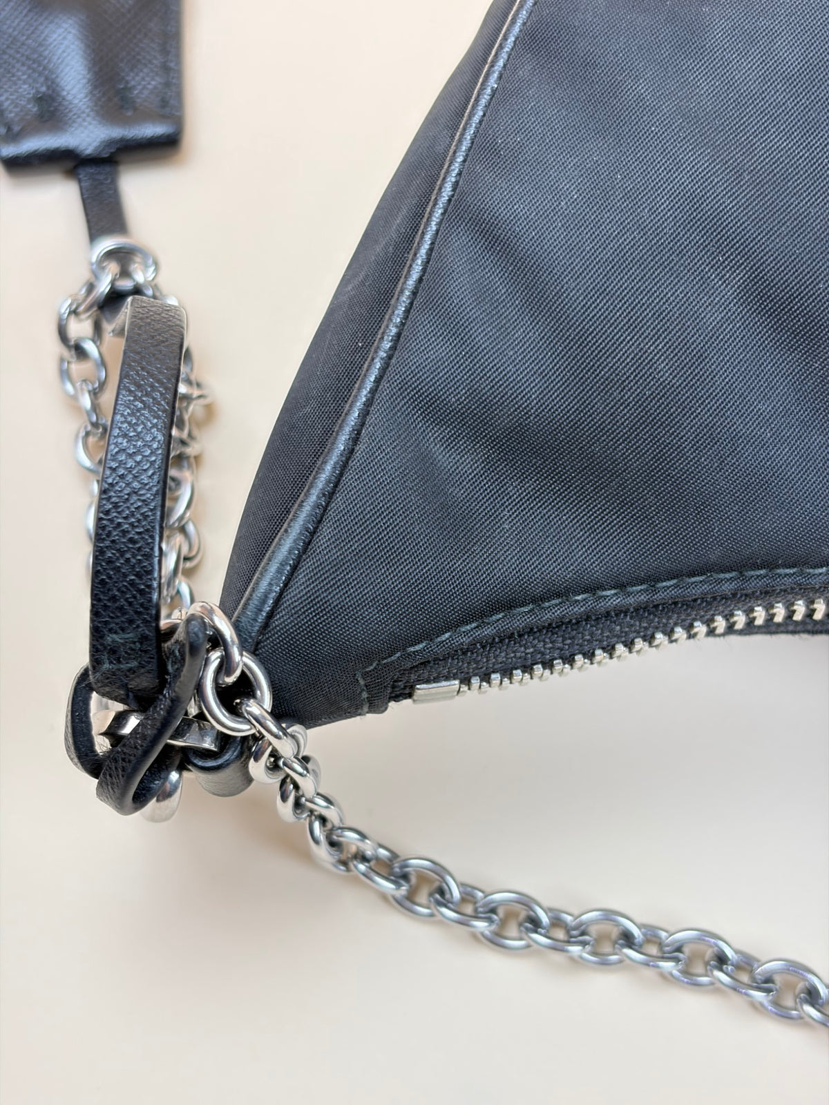 Prada Black Nylon Re Edition 2005 hobo Bag
