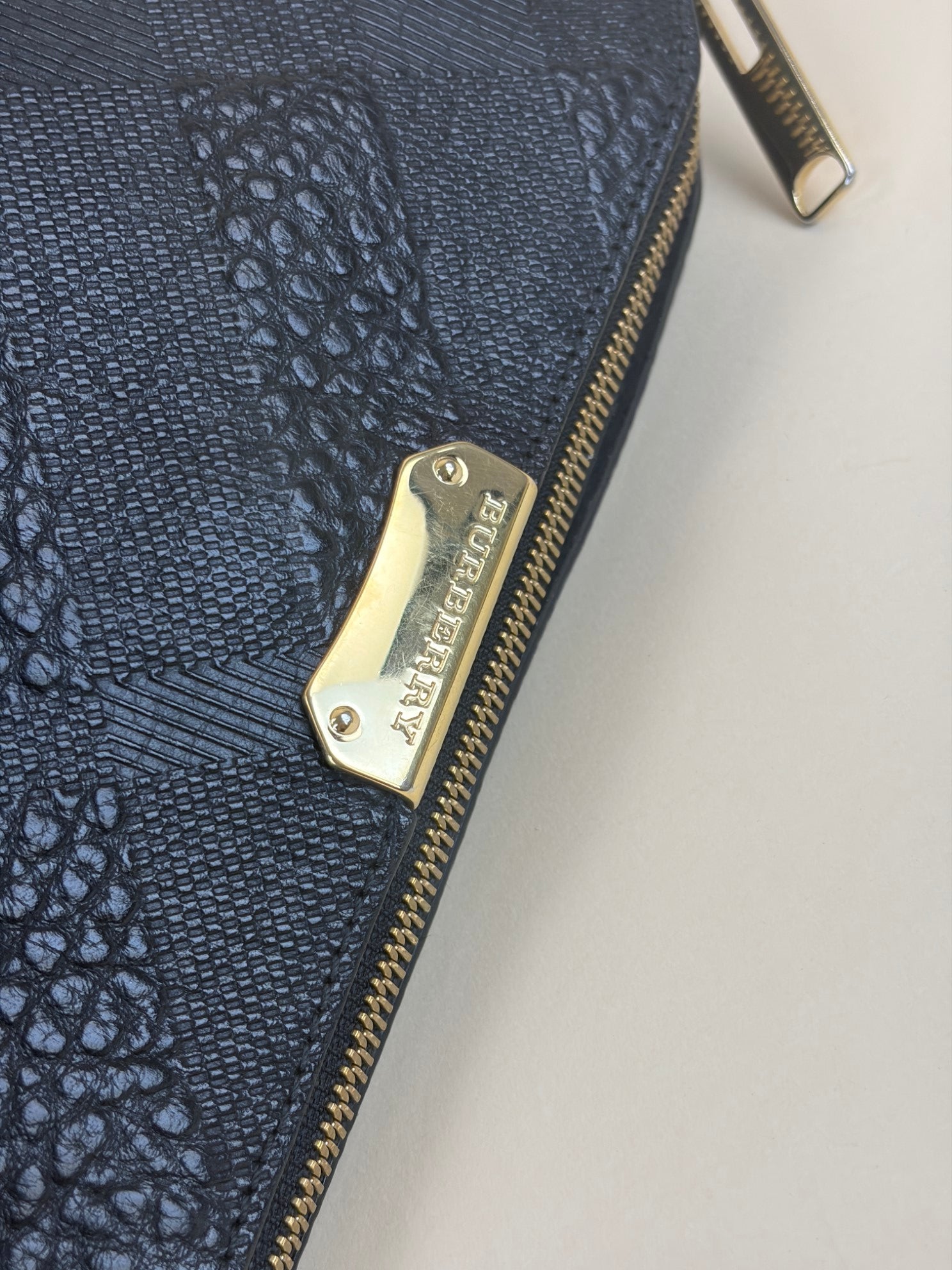 Burberry Black Chichester grained leather cross body