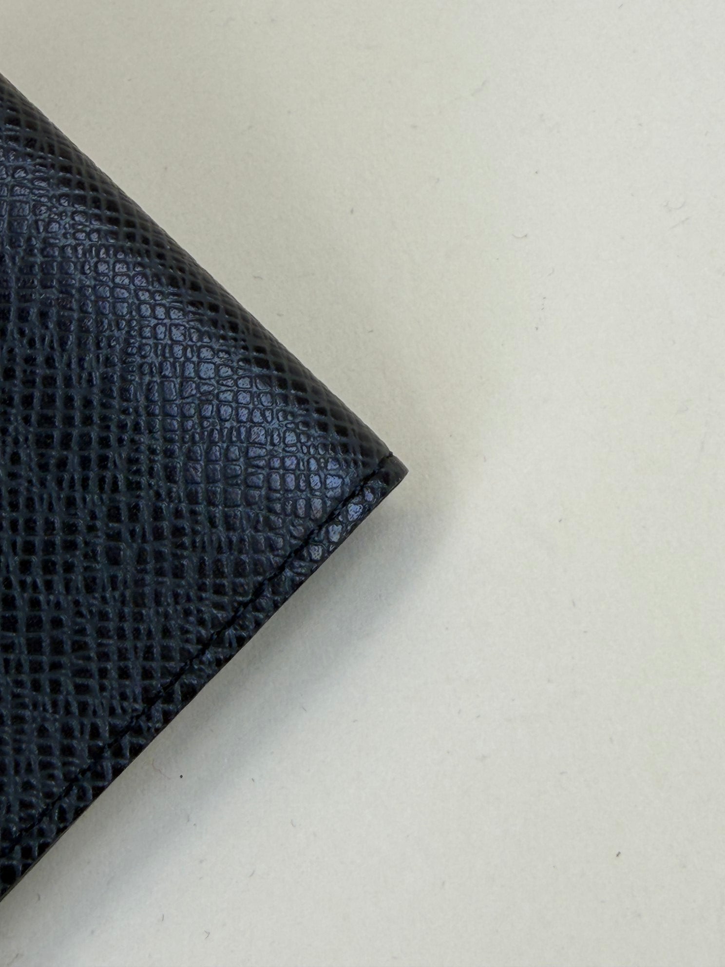 Louis Vuitton passport taiga cover leather black