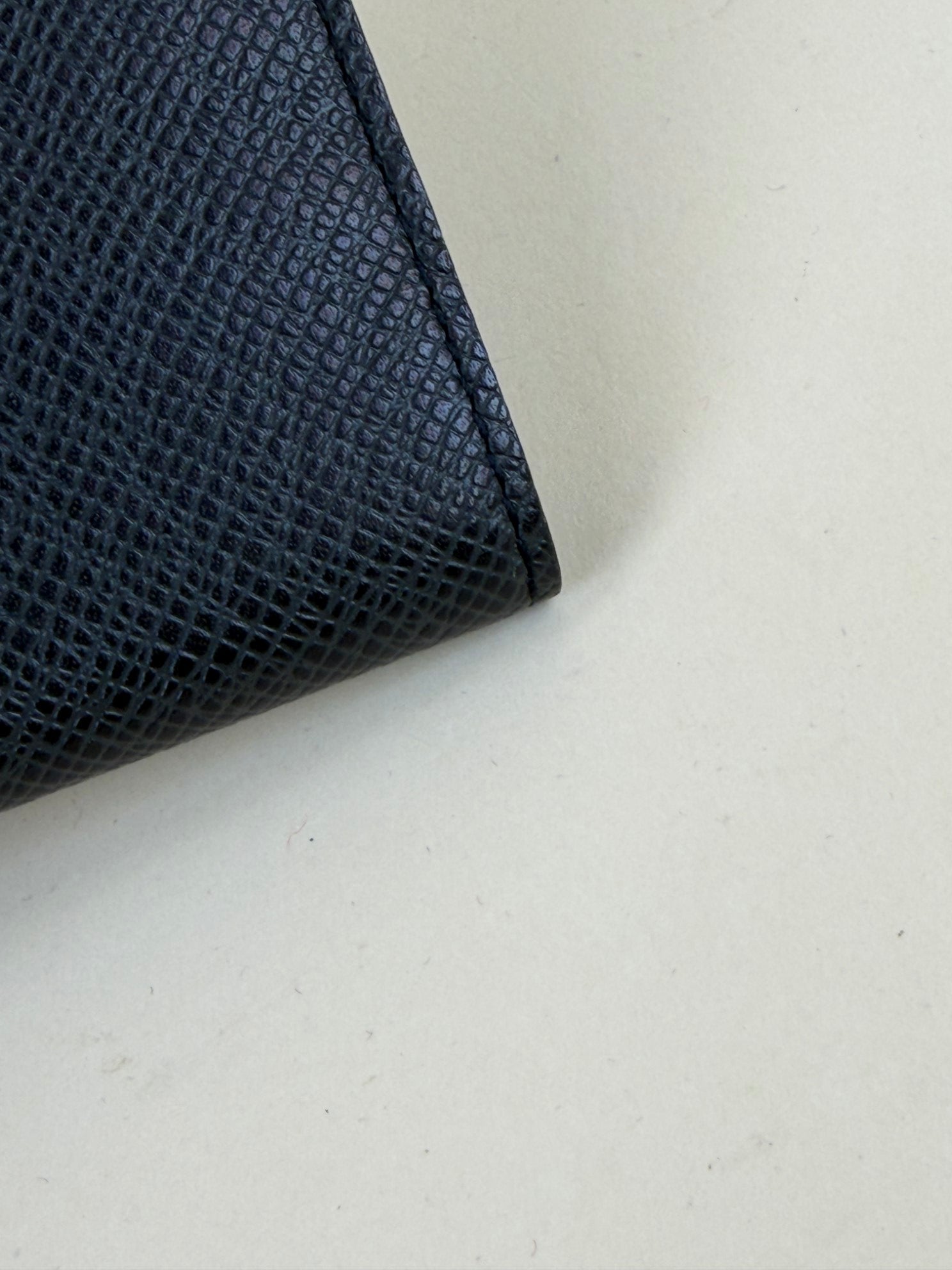 Louis Vuitton passport taiga cover leather black