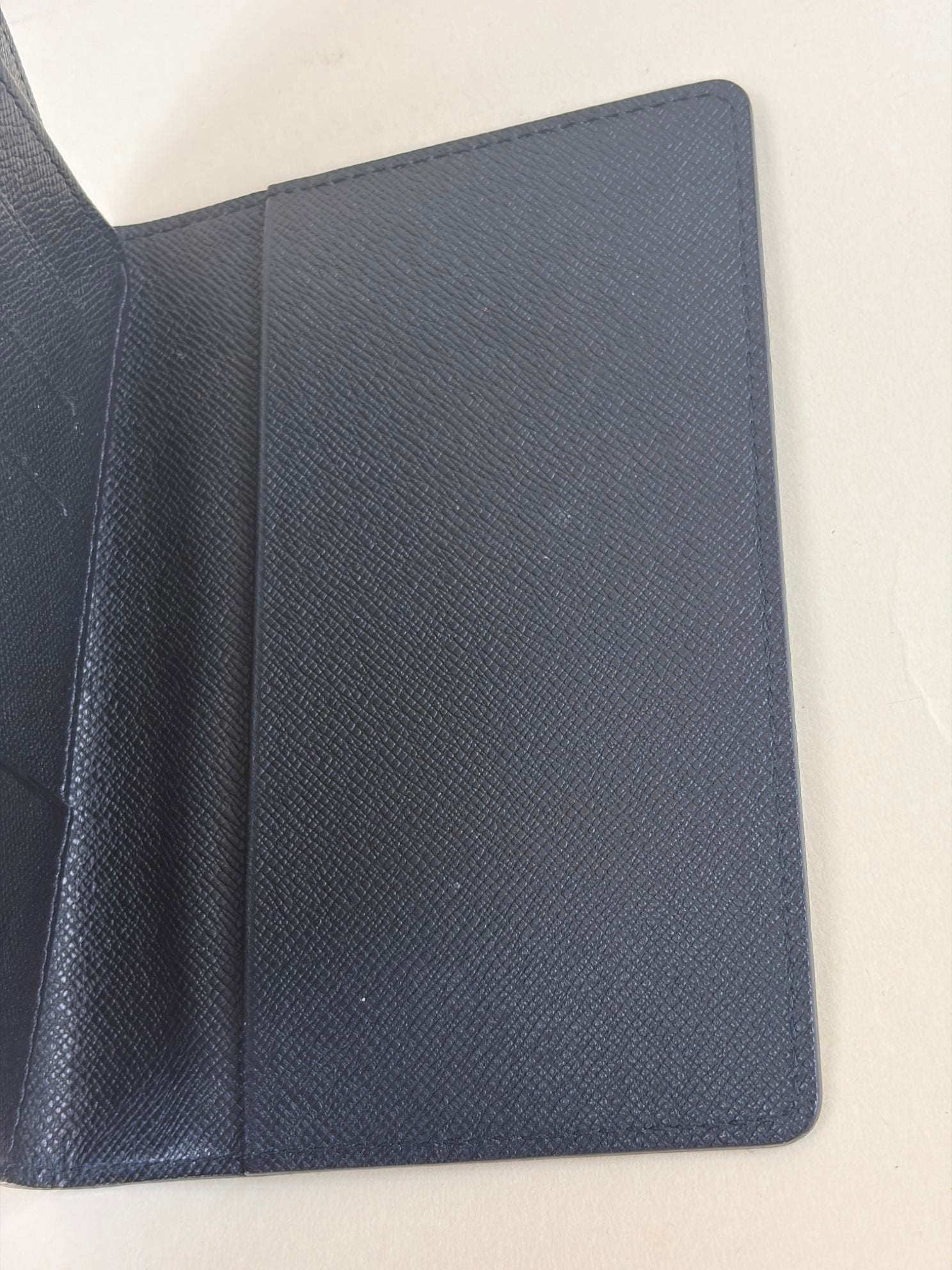 Louis Vuitton passport taiga cover leather black