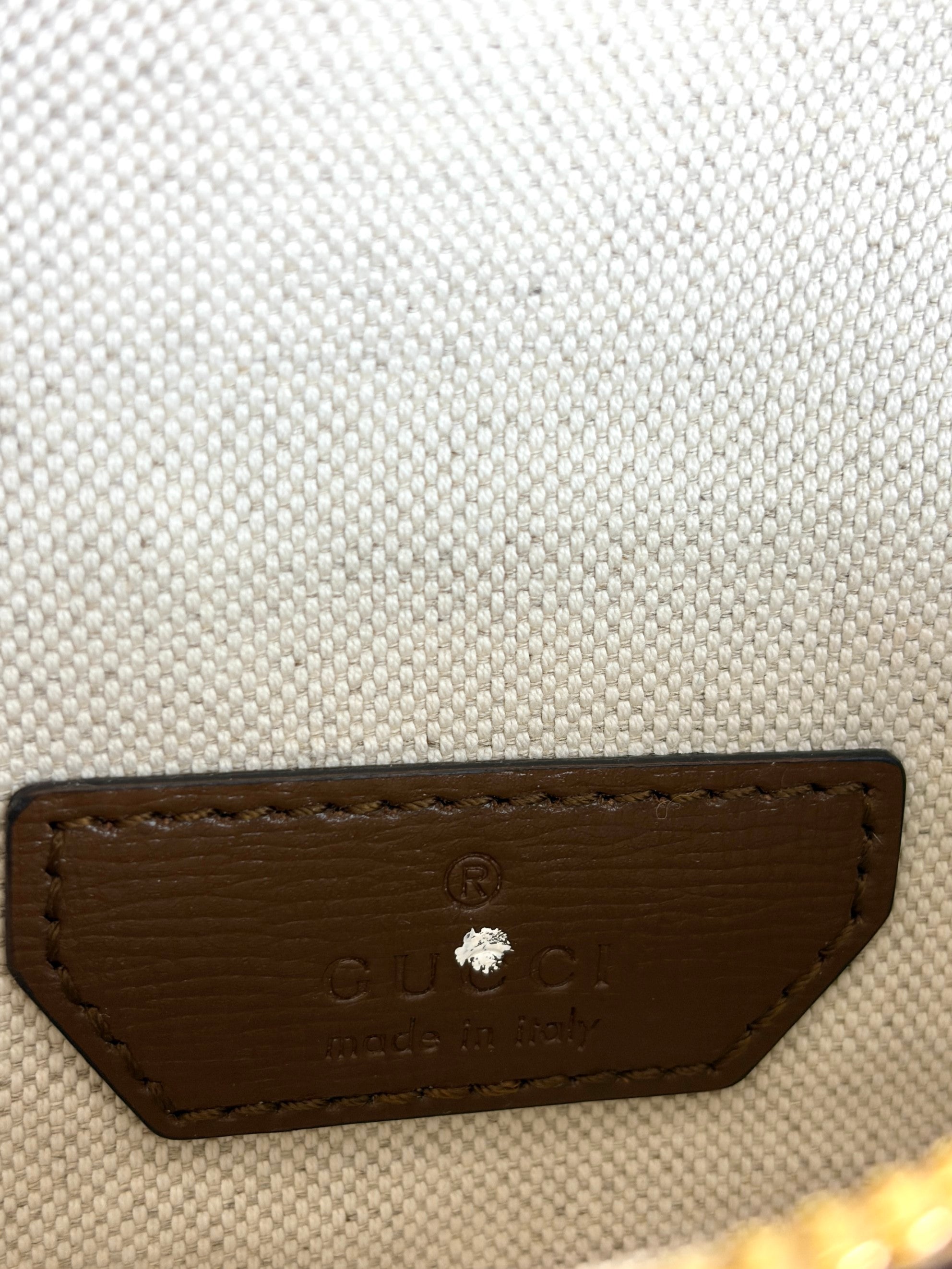 Gucci beige ebony gg supreme monogram brown calfskin interlocking g belt bag