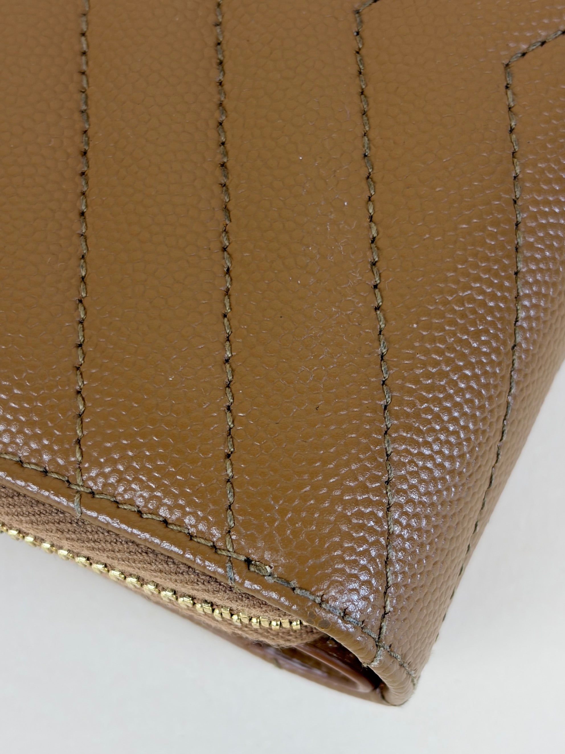 ysl caramel cognac Cassandre matelassé compact zip arroudre wallet