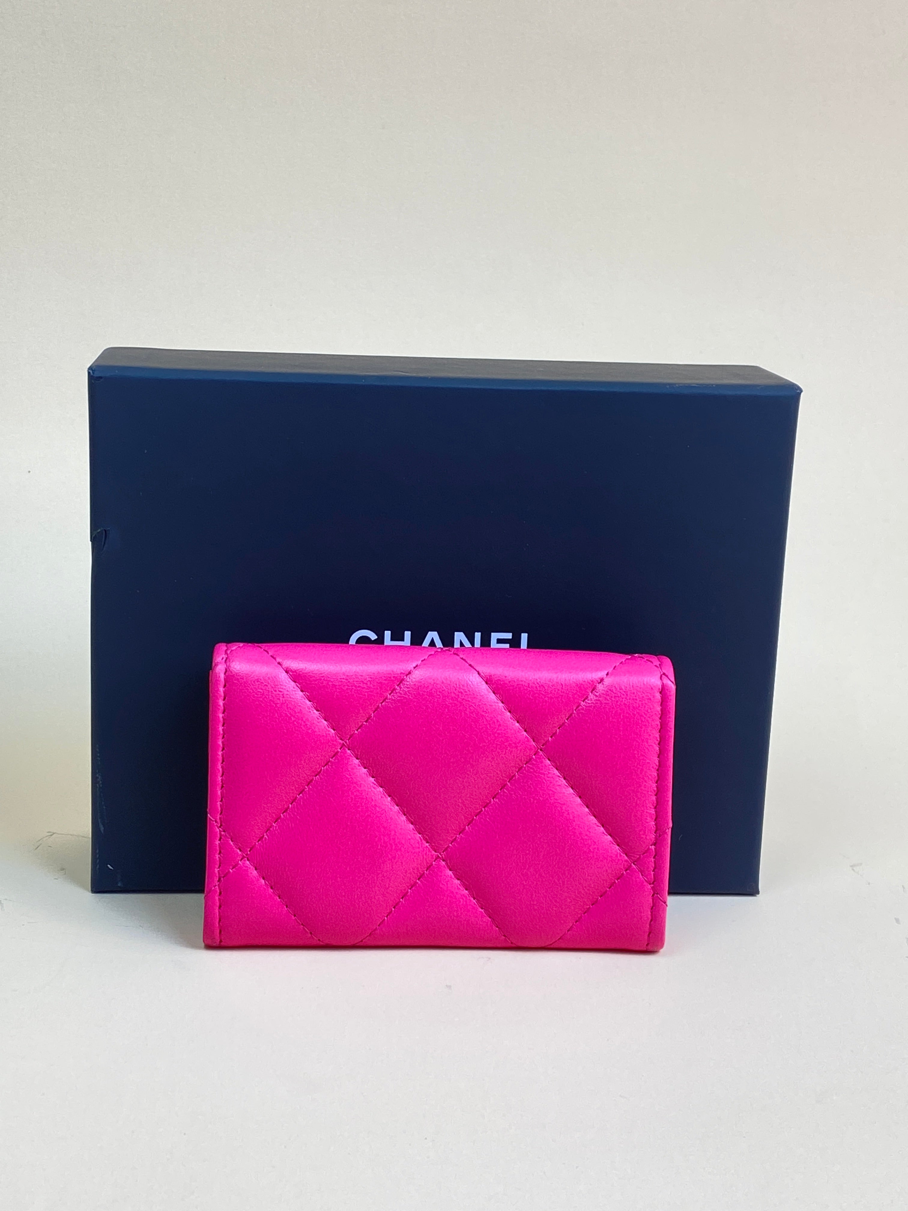 Chanel hot pink 19 small wallet