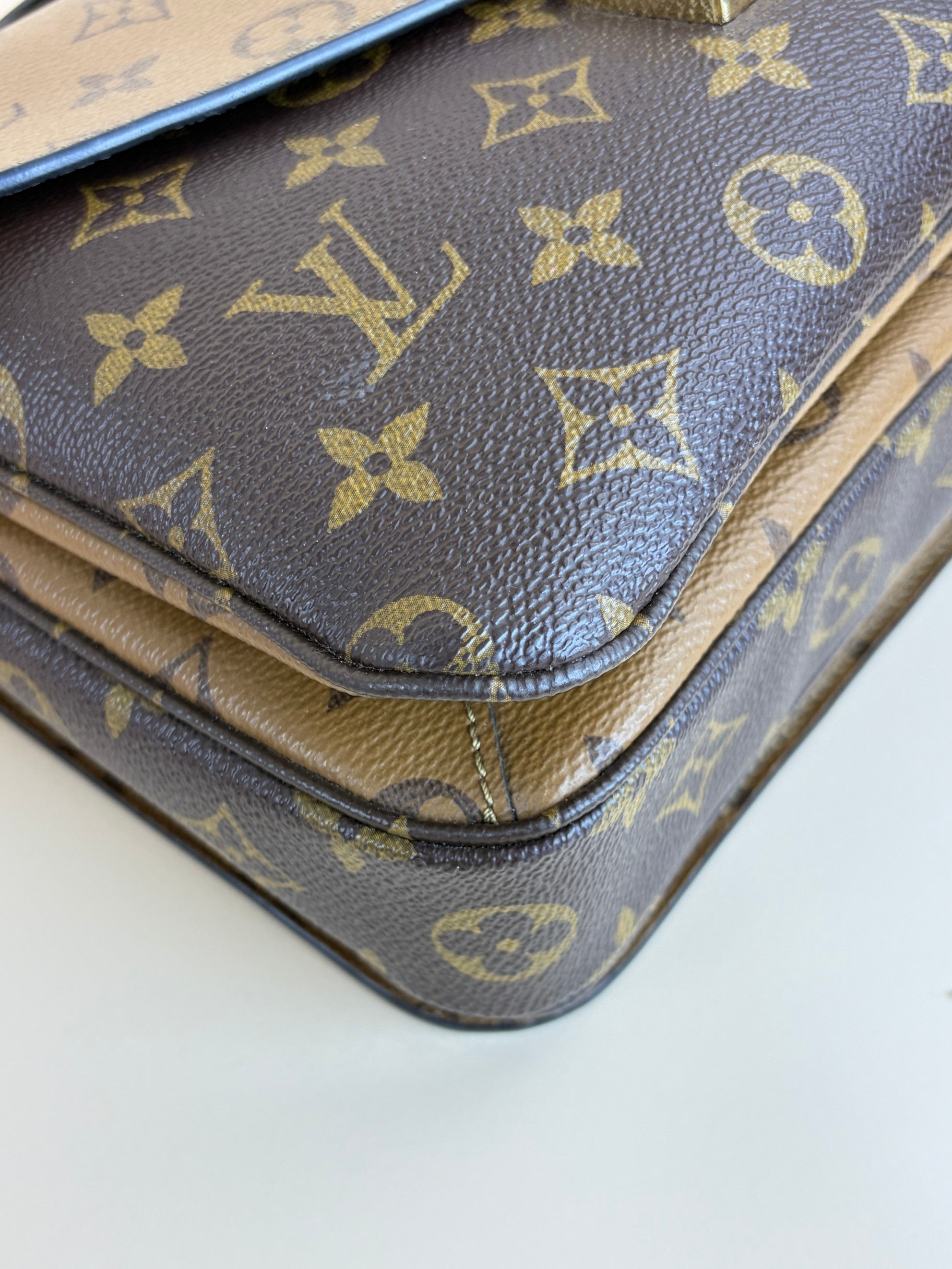 Louis Vuitton Monogram reverse canvas pochette Metis