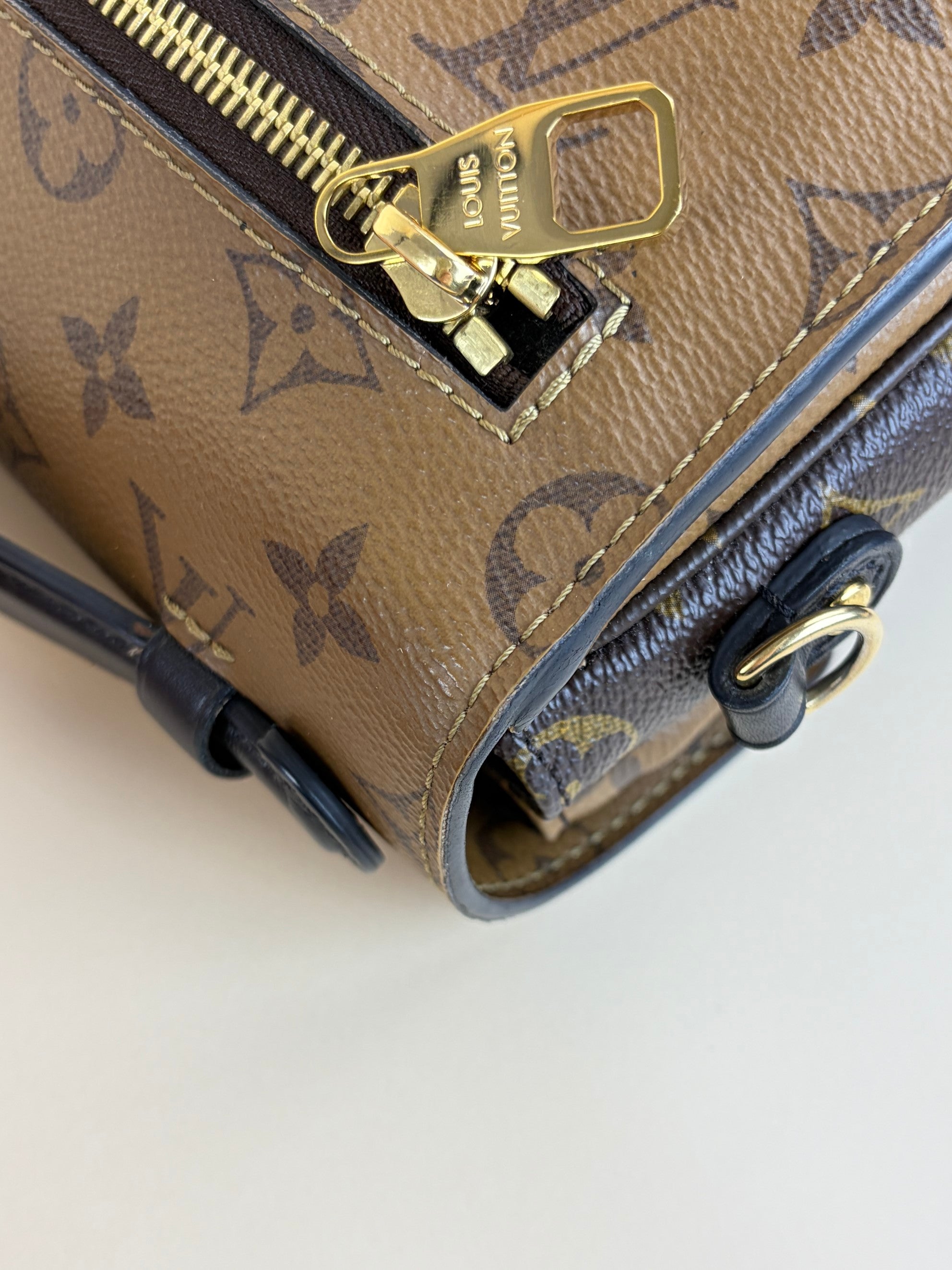 Louis Vuitton Monogram reverse canvas pochette Metis