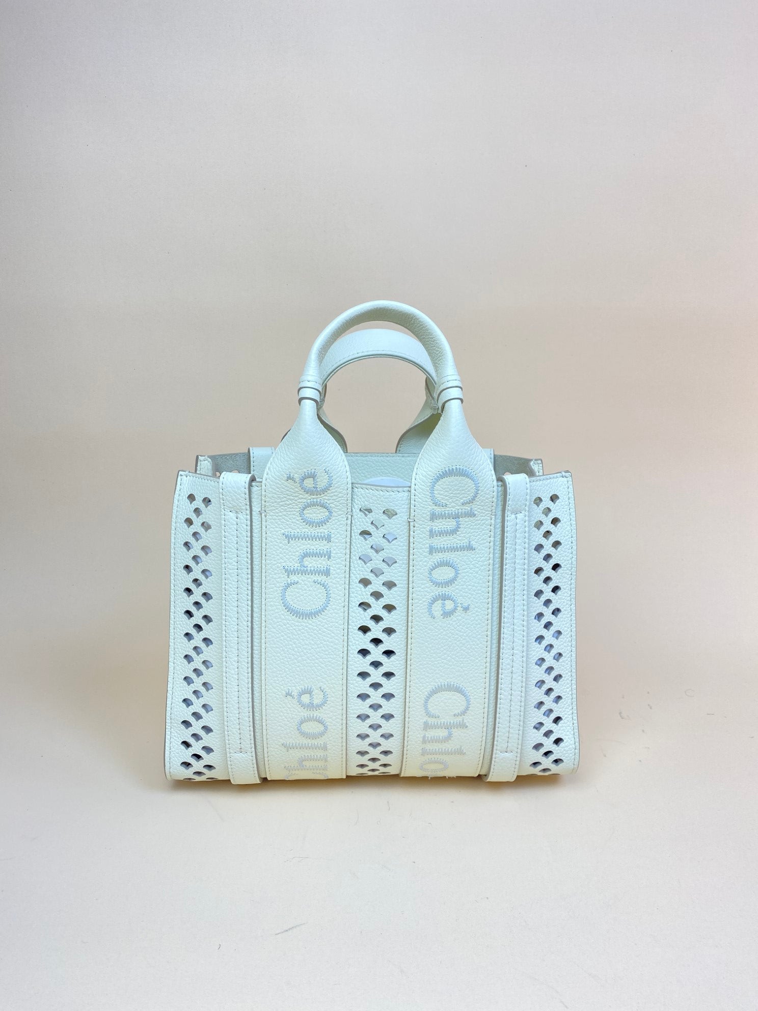CHLOE woody cut off leather misty ivory small