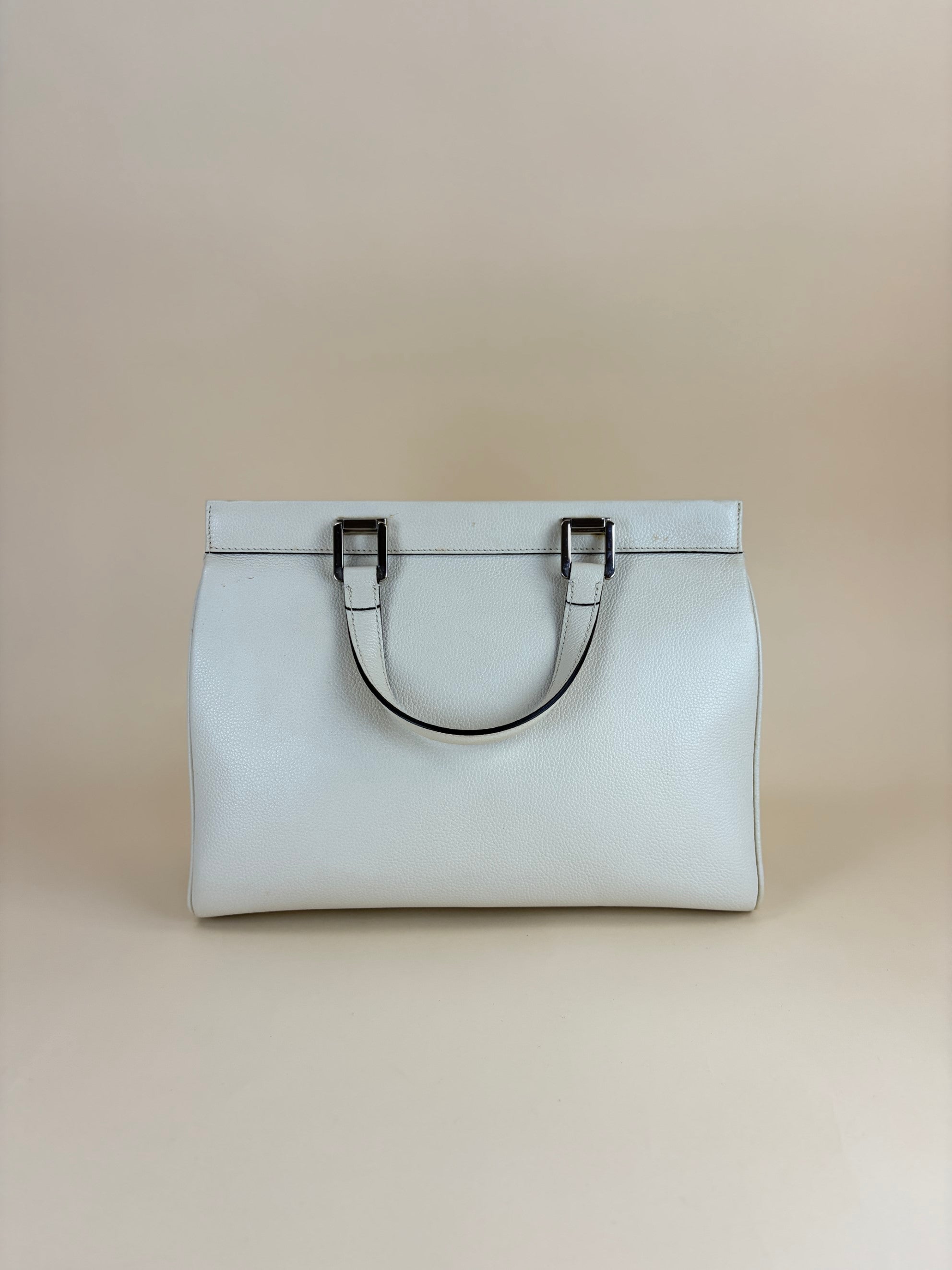 Gucci Off White Zumi Grainy Tote Bag with Strap