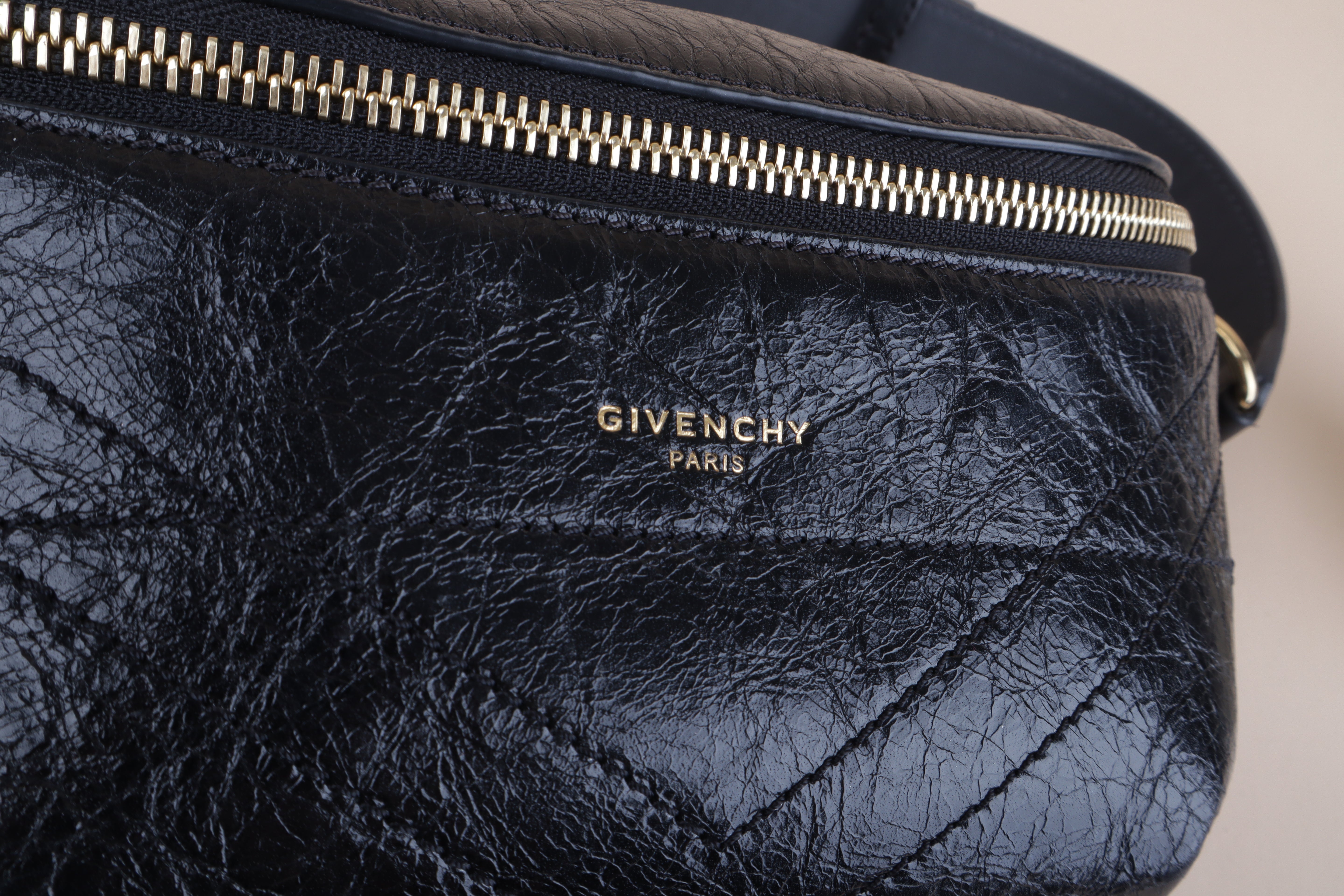 GIVENCGY CRACKLE CALFSKIN ID black bum bag