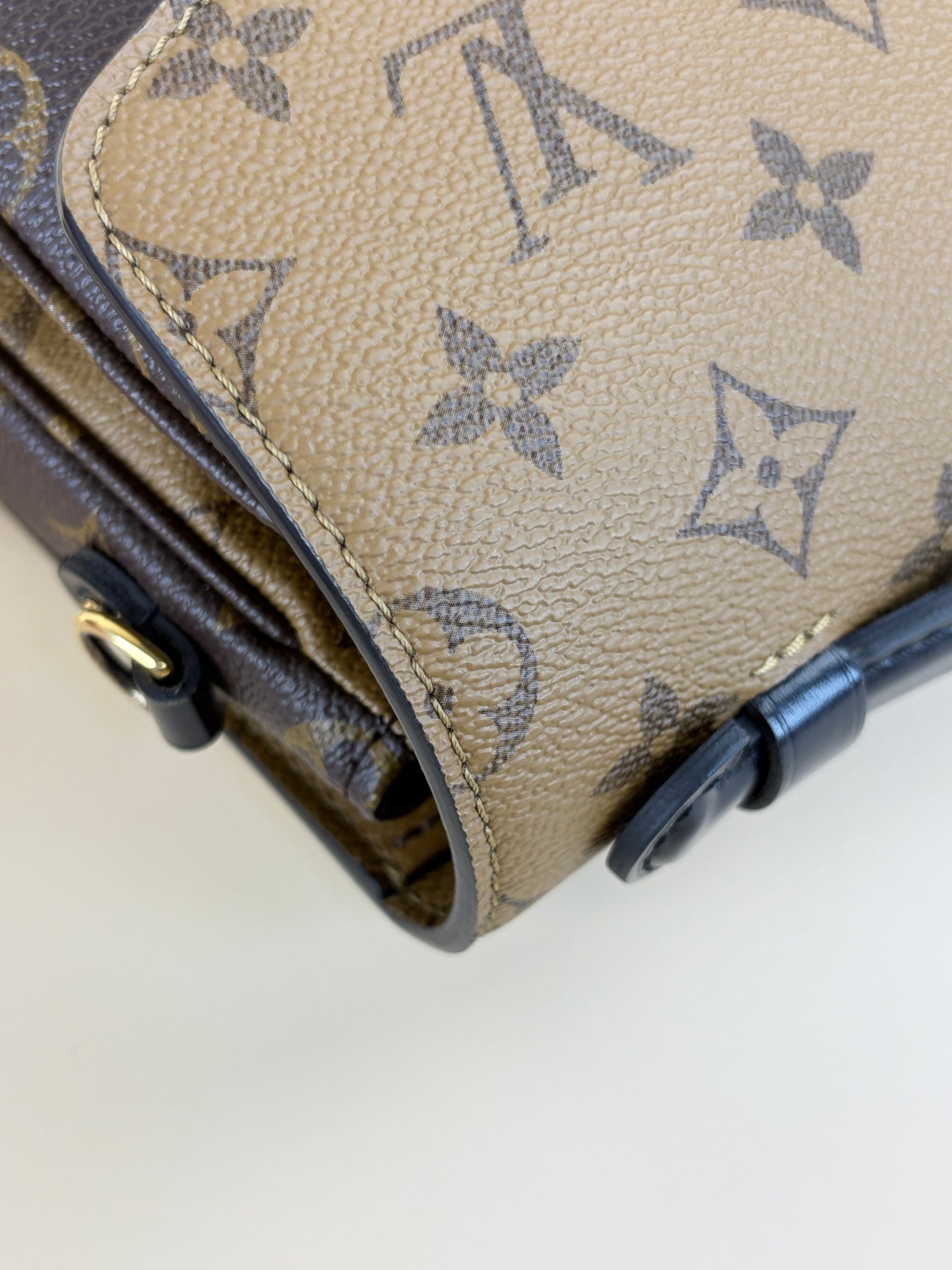 Louis Vuitton Monogram reverse canvas pochette Metis