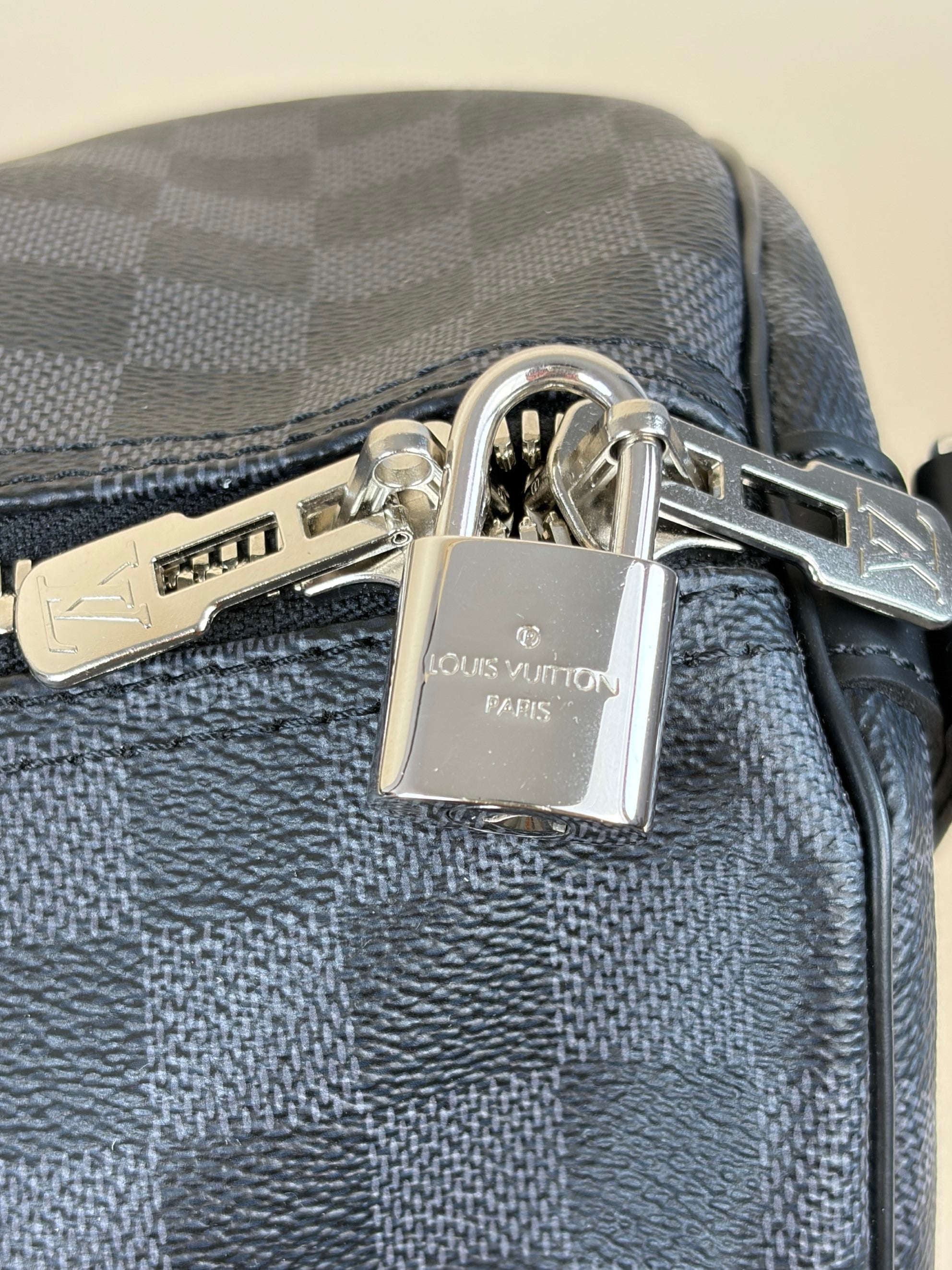 Louis Vuitton Damier Graphite Keepall Bandouliere 55 Bag