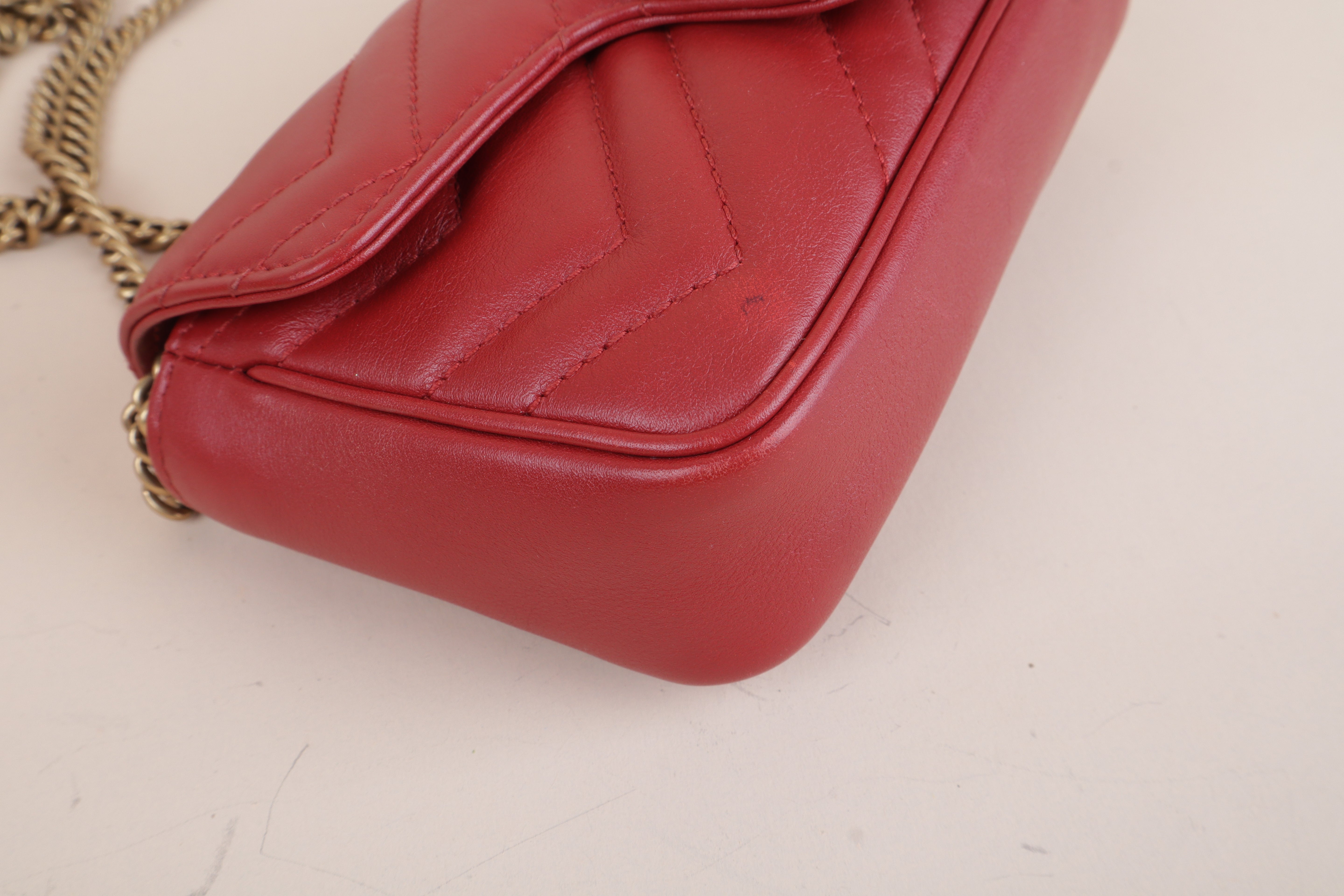 Gucci red Marmont mini Shoulder Bag with Chain