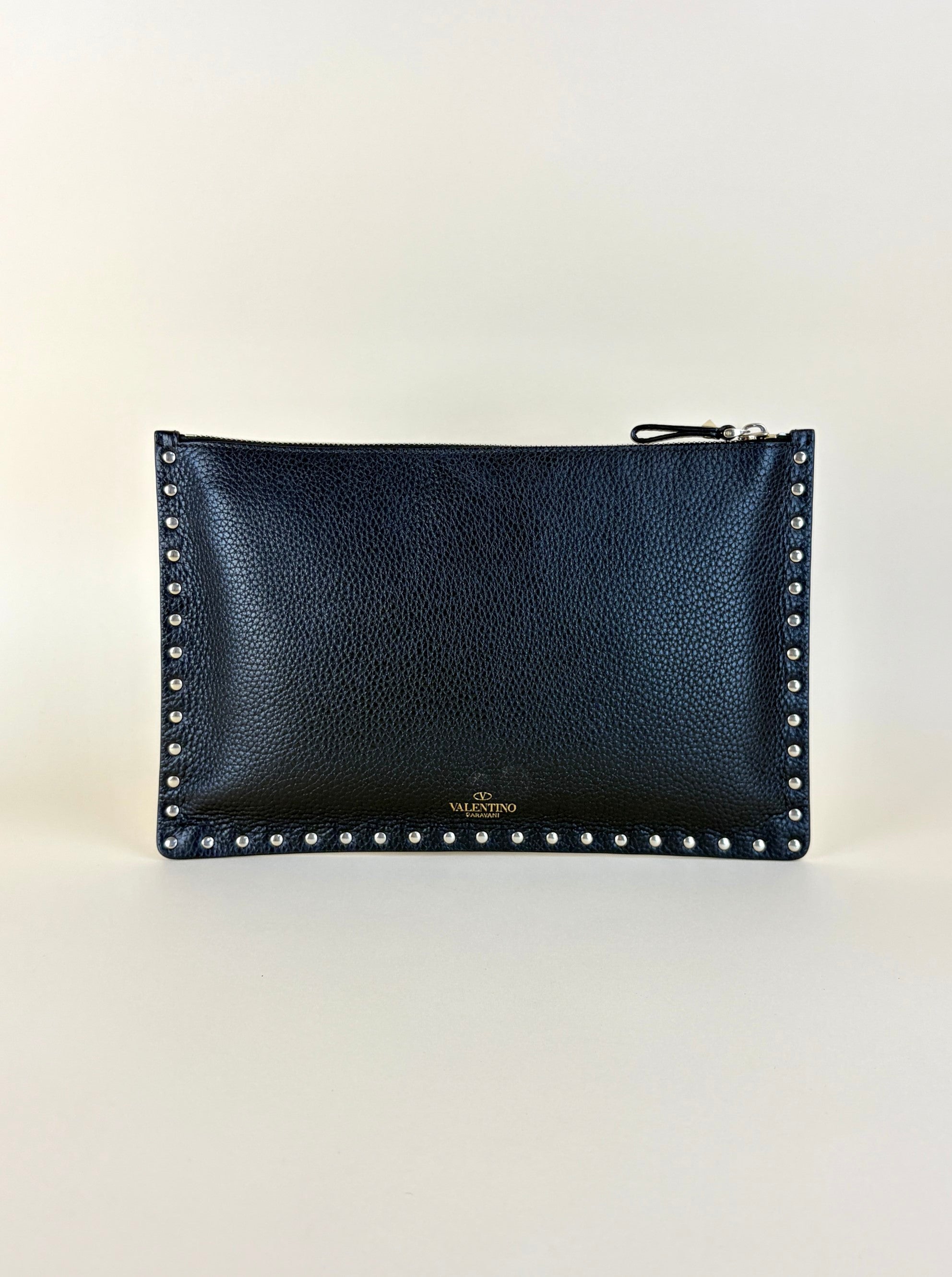 Valentino black pebbled calfskin Rock stud flat large Zipped pouch