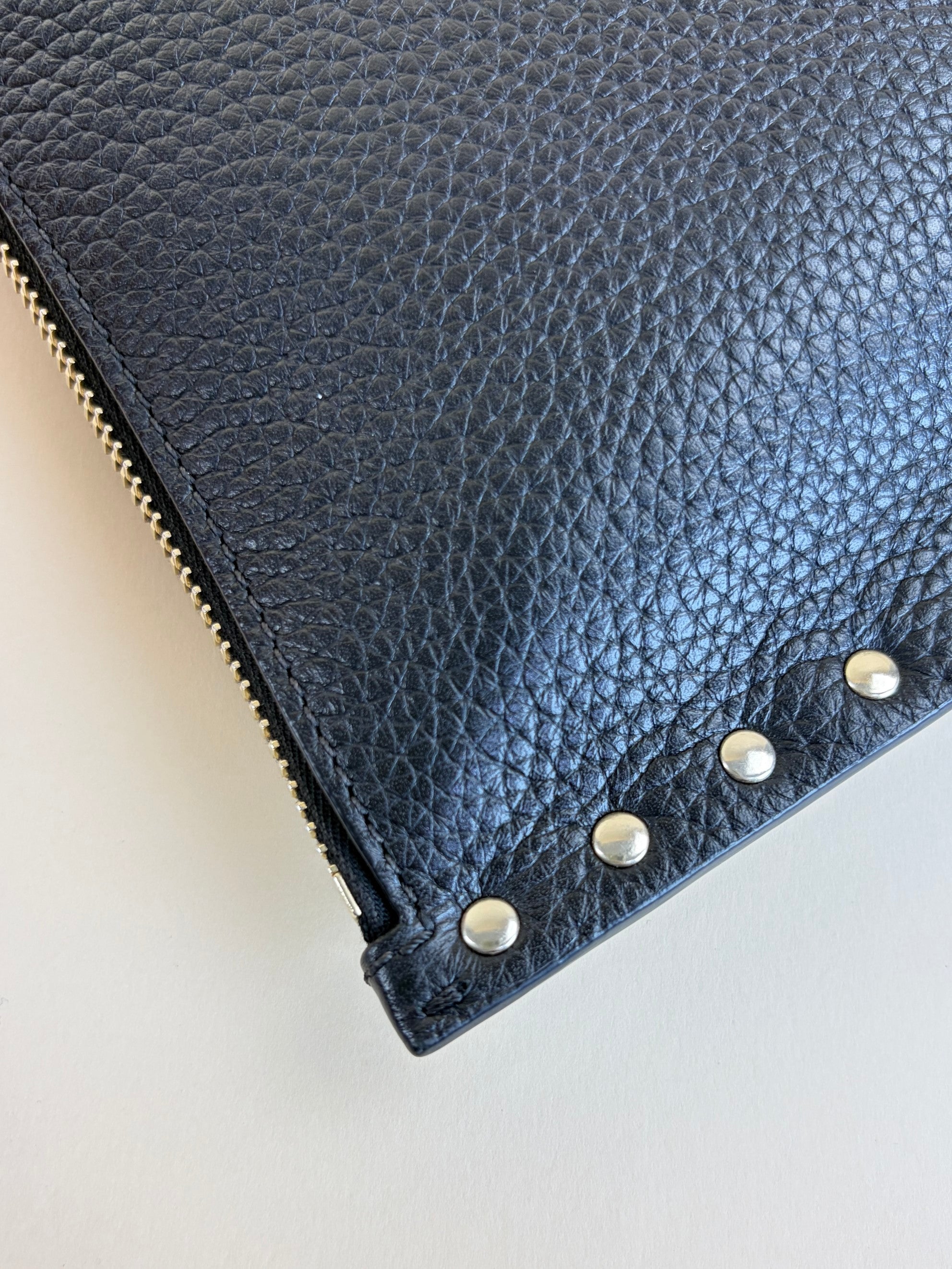 Valentino black pebbled calfskin Rock stud flat large Zipped pouch