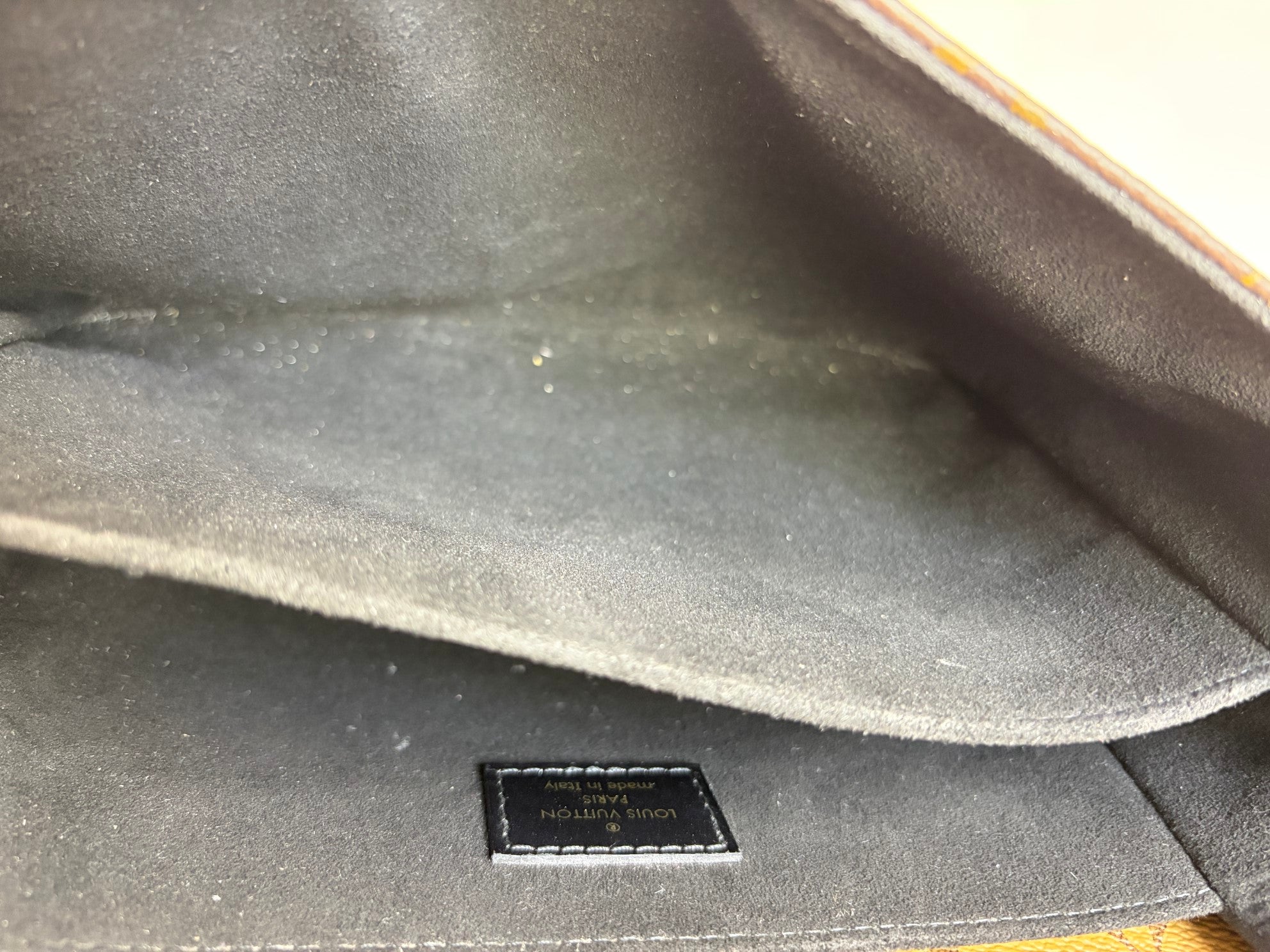 Louis Vuitton Monogram Reverse Pochette Metis