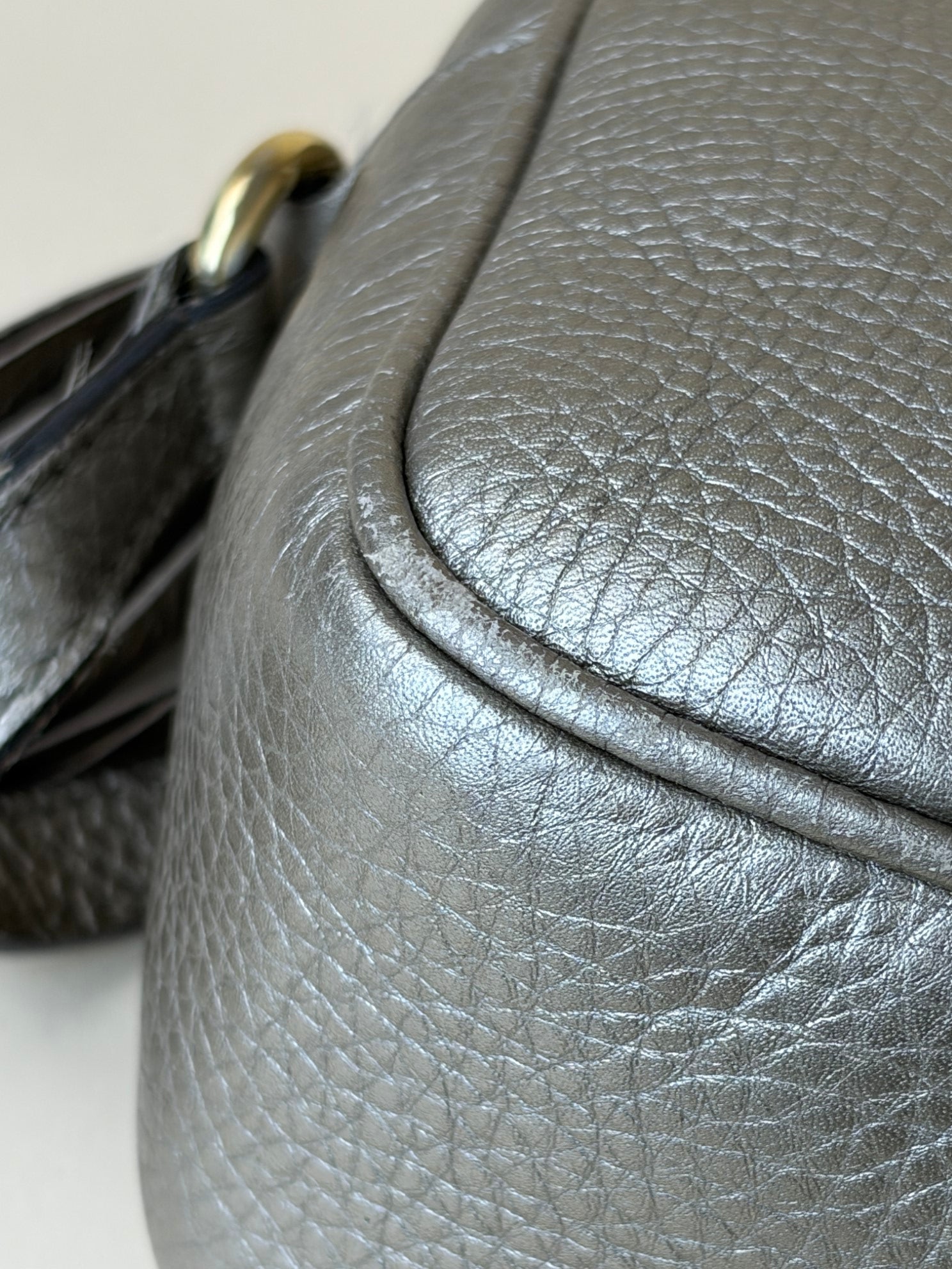 Gucci Metallic Soho Camera disco Crossbody Bag