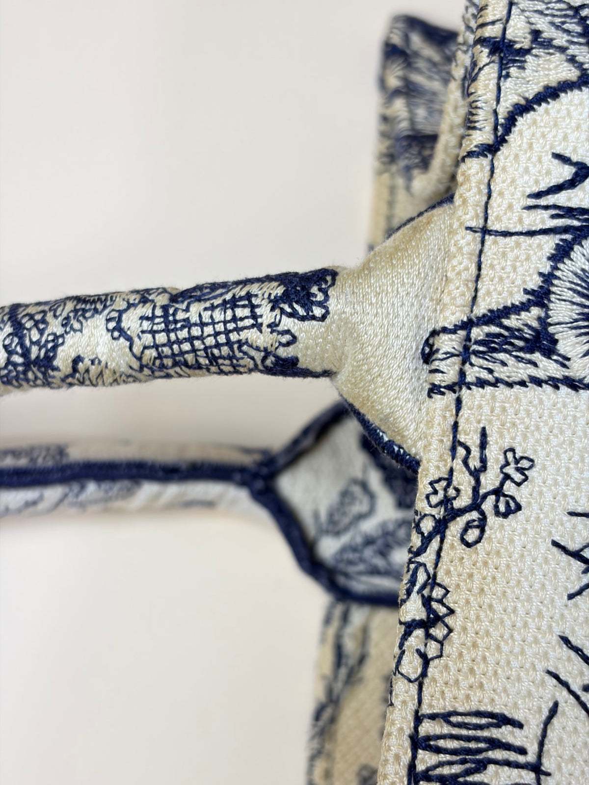 Christian Dior blue/white toile de Jouy reverse embroidery medium book tote bag