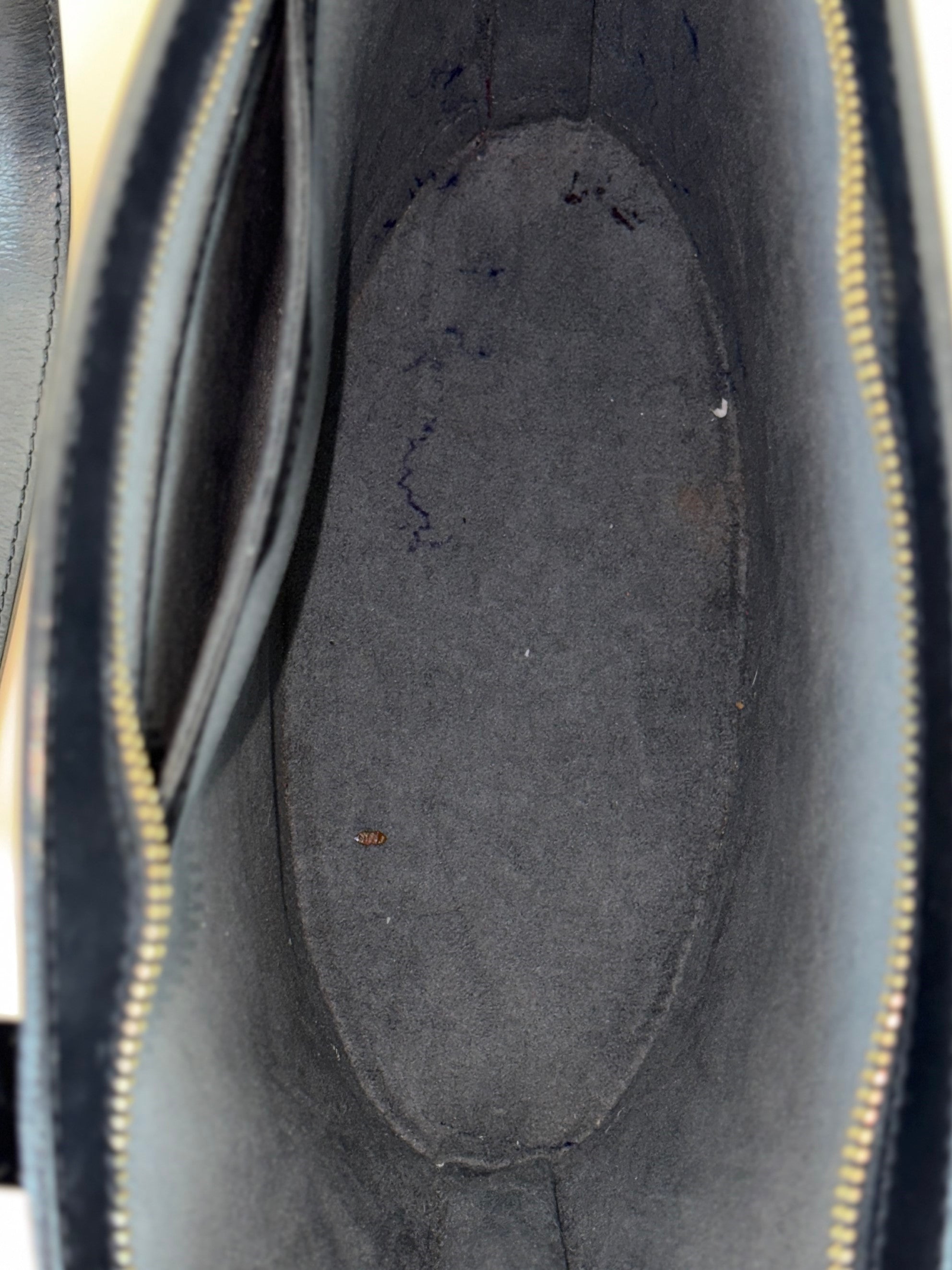 Louis Vuitton Black epi leather saint Jacques pm bag