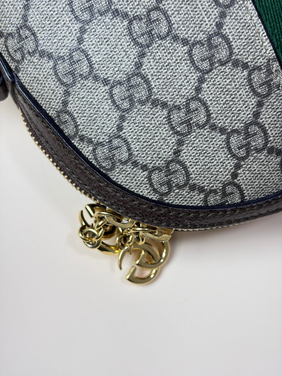 Gucci GG supreme Ophidia small rounded