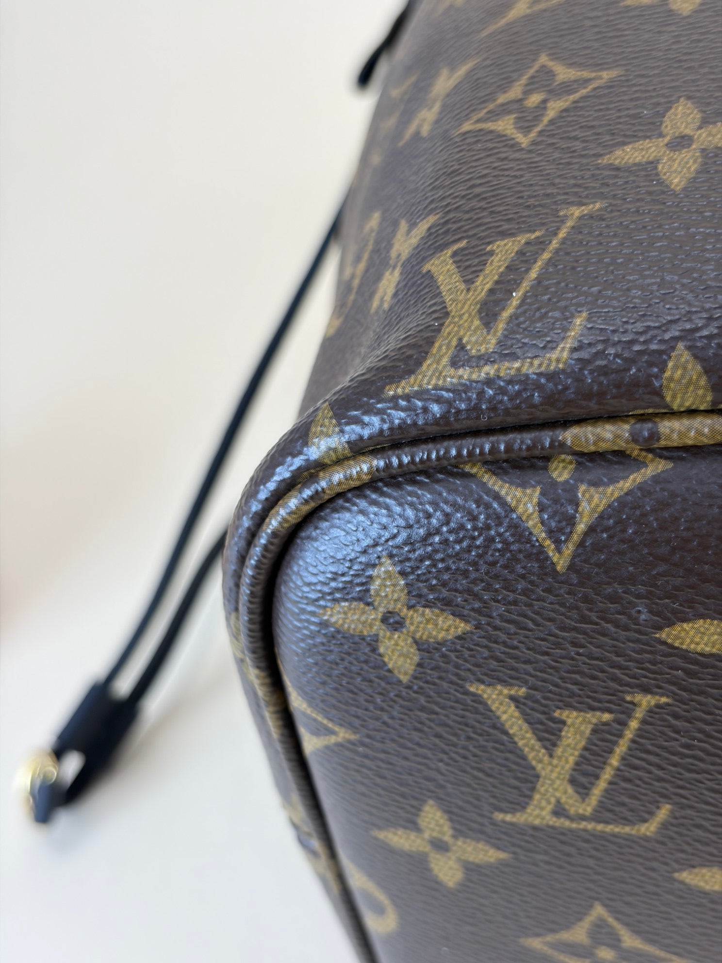 louis Vuitton never full inside out mm pouch monogram and black