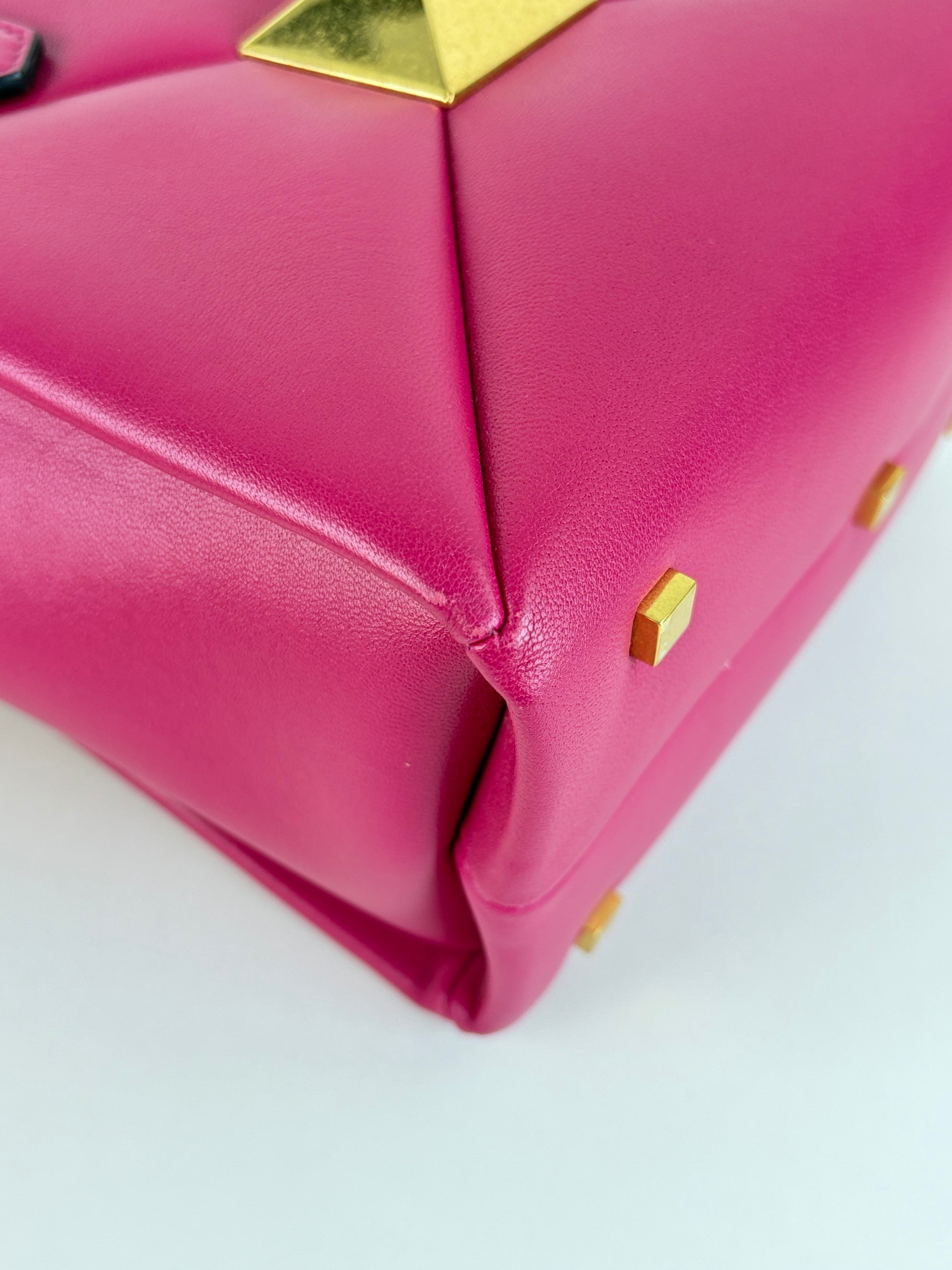 Valentino one stud small top handle hot pink