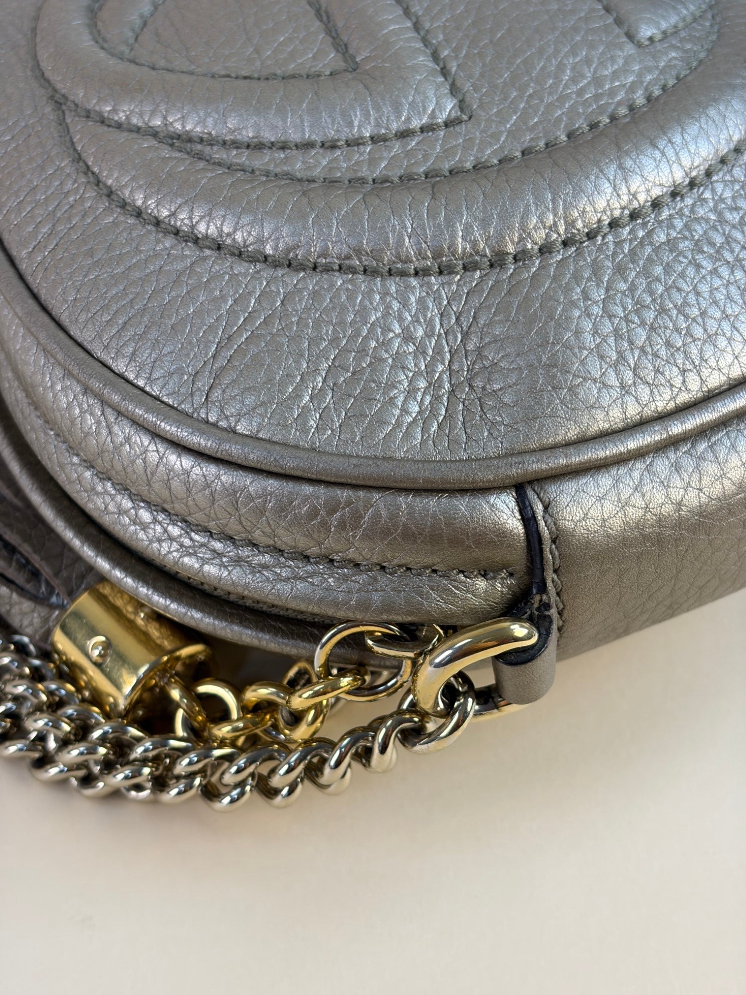 Gucci gold metallic mini soho chain cross body bag