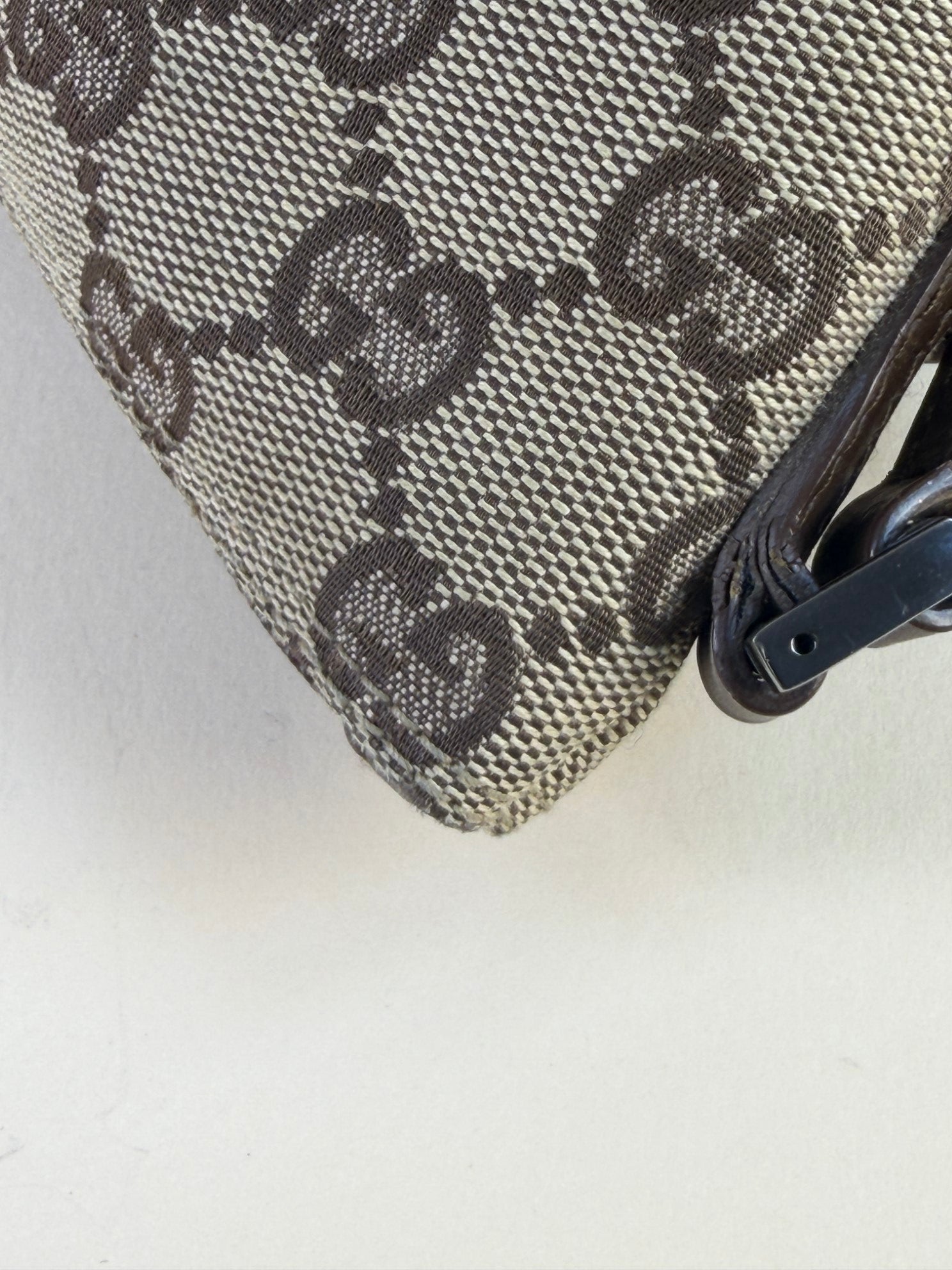 Gucci monogram boat pochette vintage gg beige mini