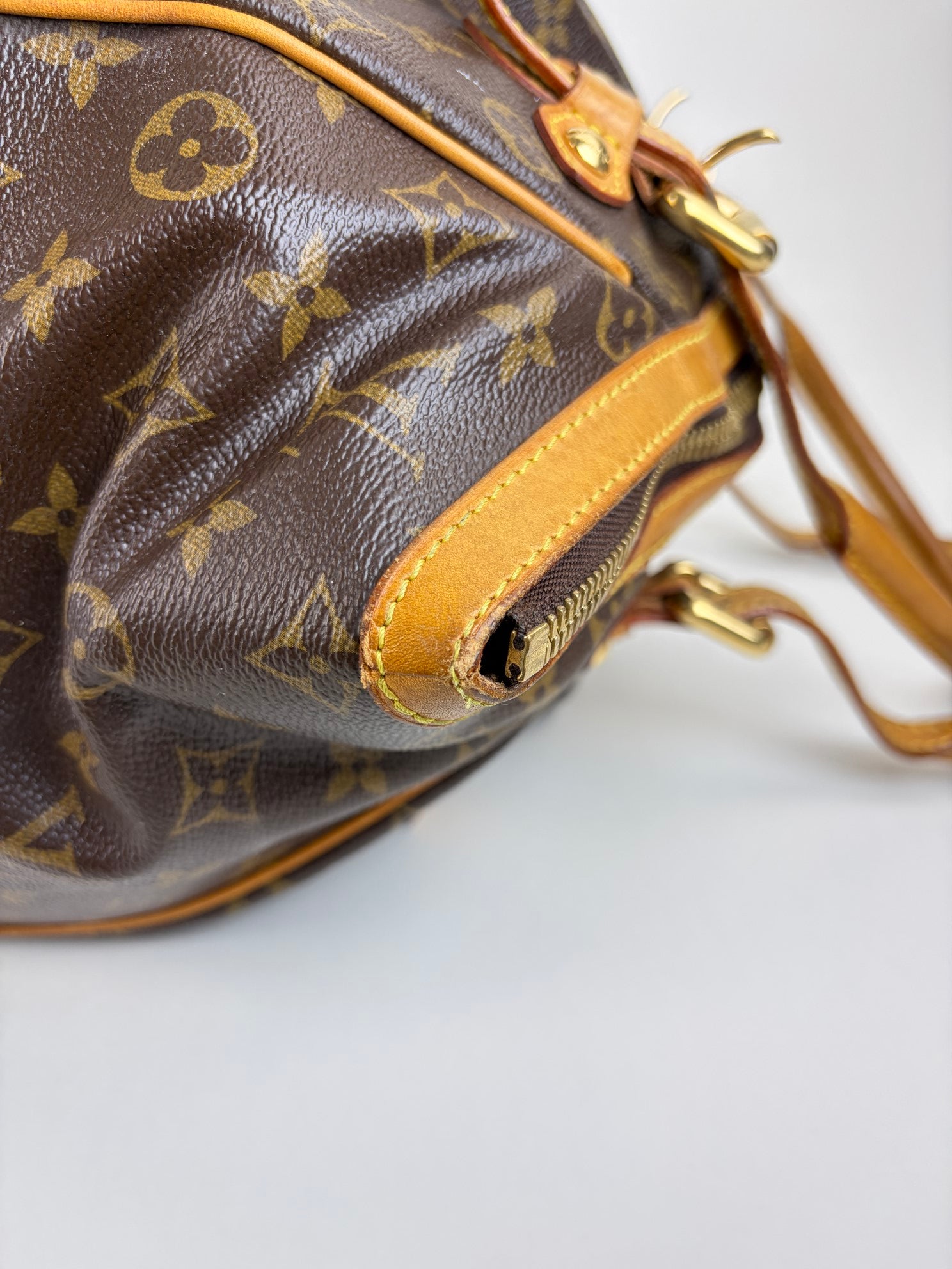 Louis Vuitton Monogram canvas Tivoli gm tote bag