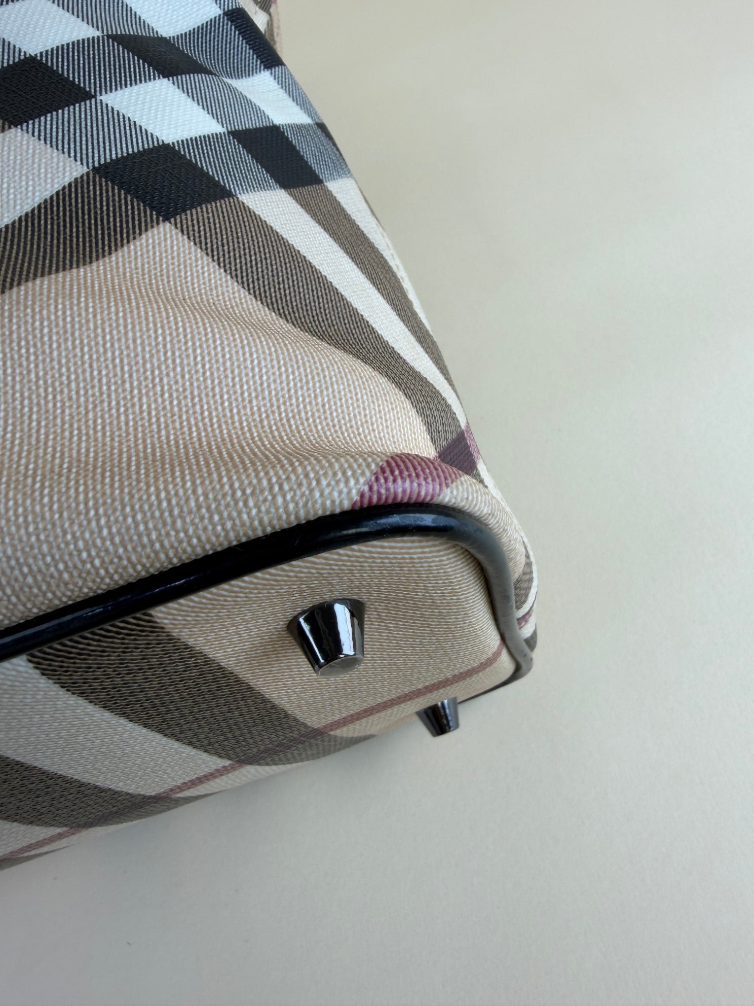 Burberry super Nova Check and black patent leather