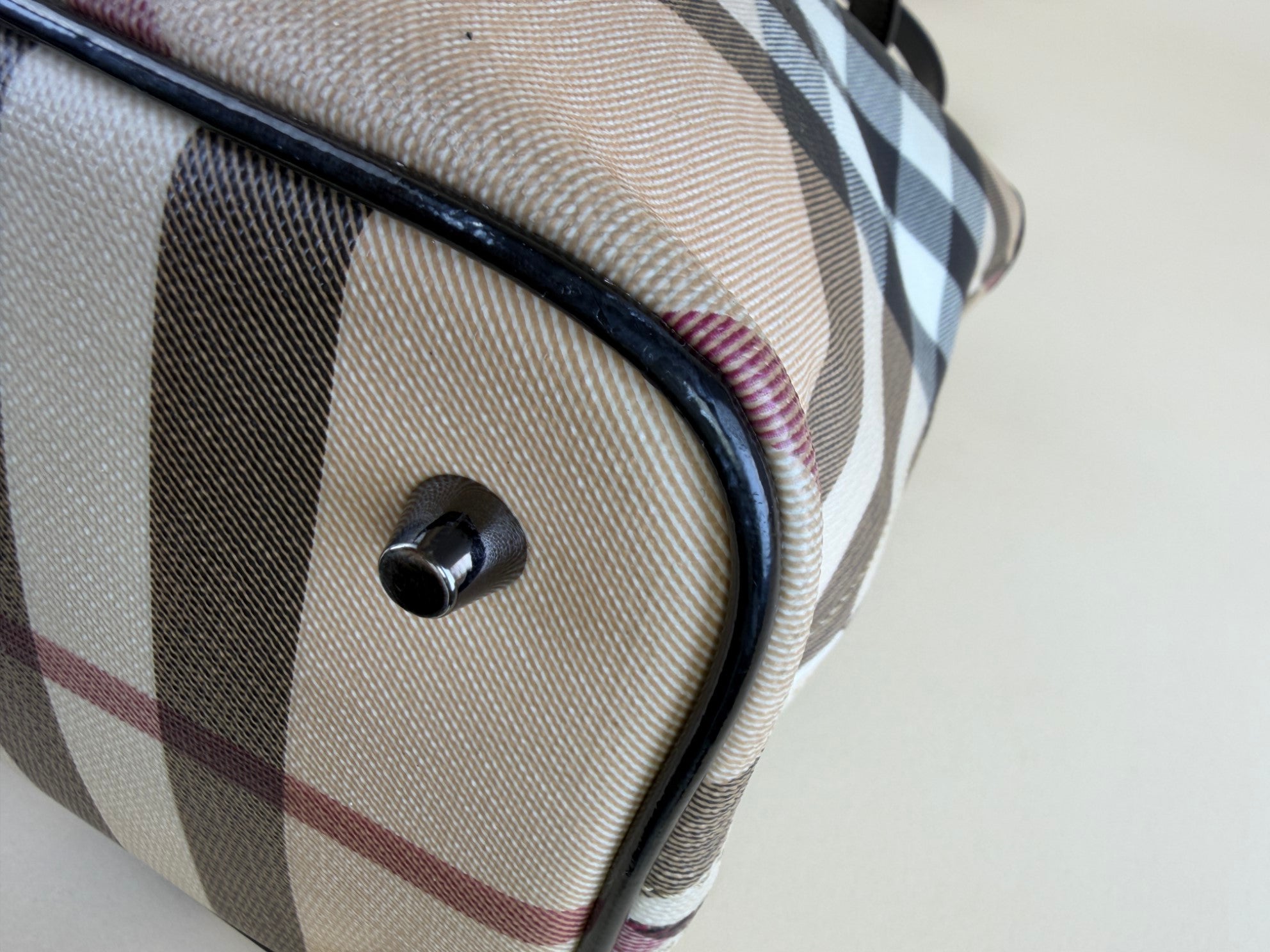 Burberry super Nova Check and black patent leather