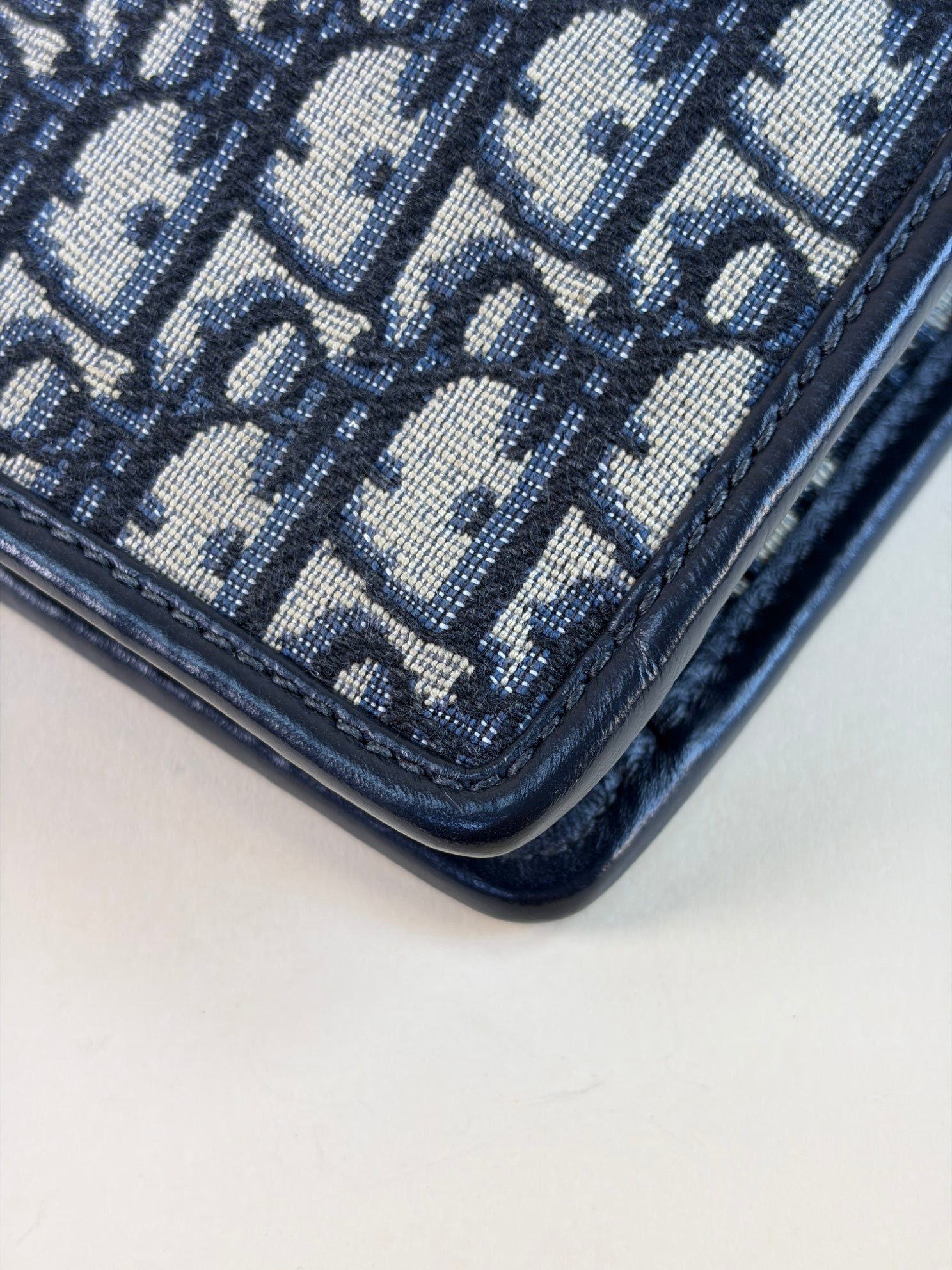 Christian Dior Blue oblique 30 Montaigne dea Pouch