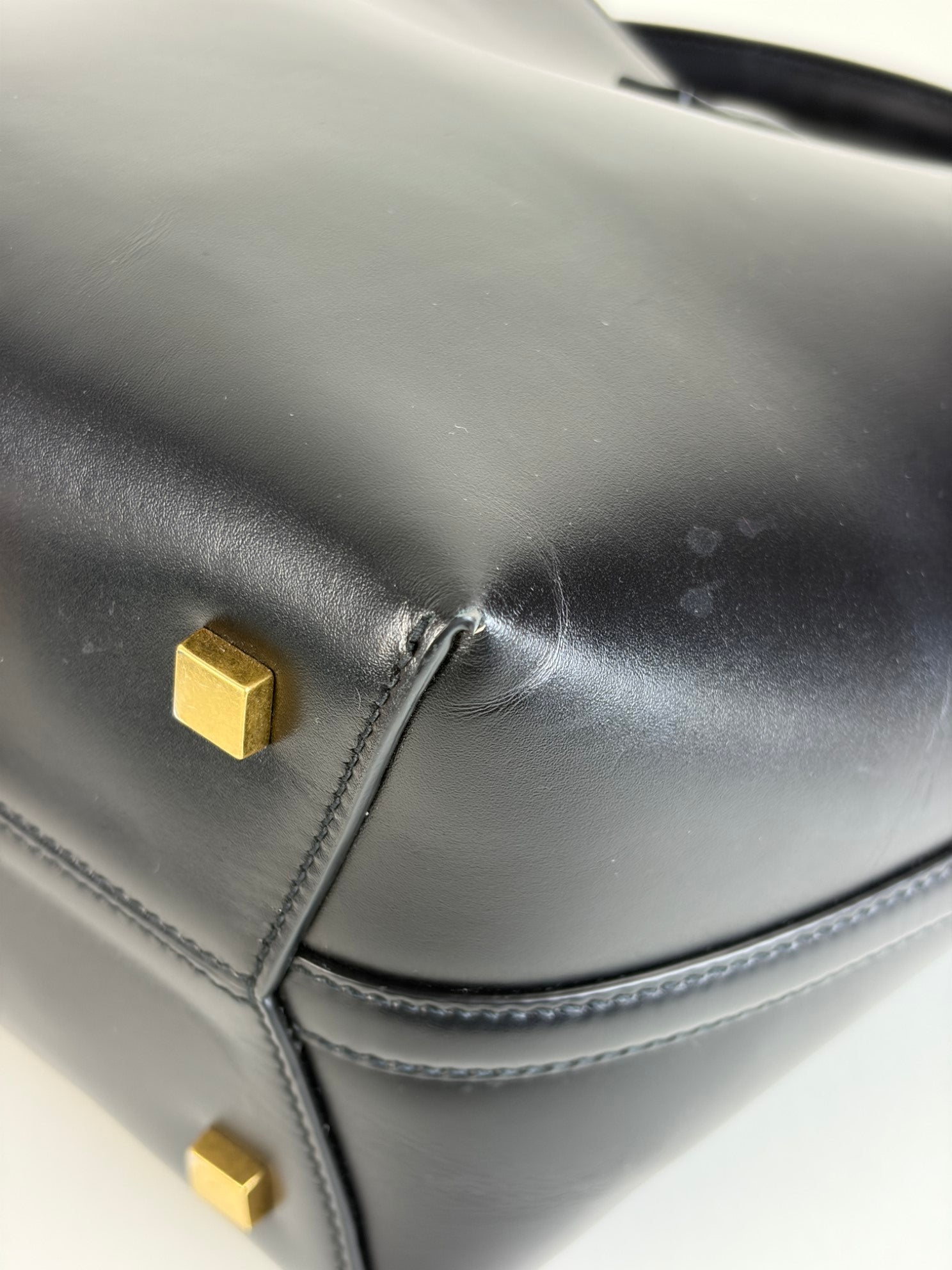 YSL black calfskin shiny leather le 37 small bucket bag