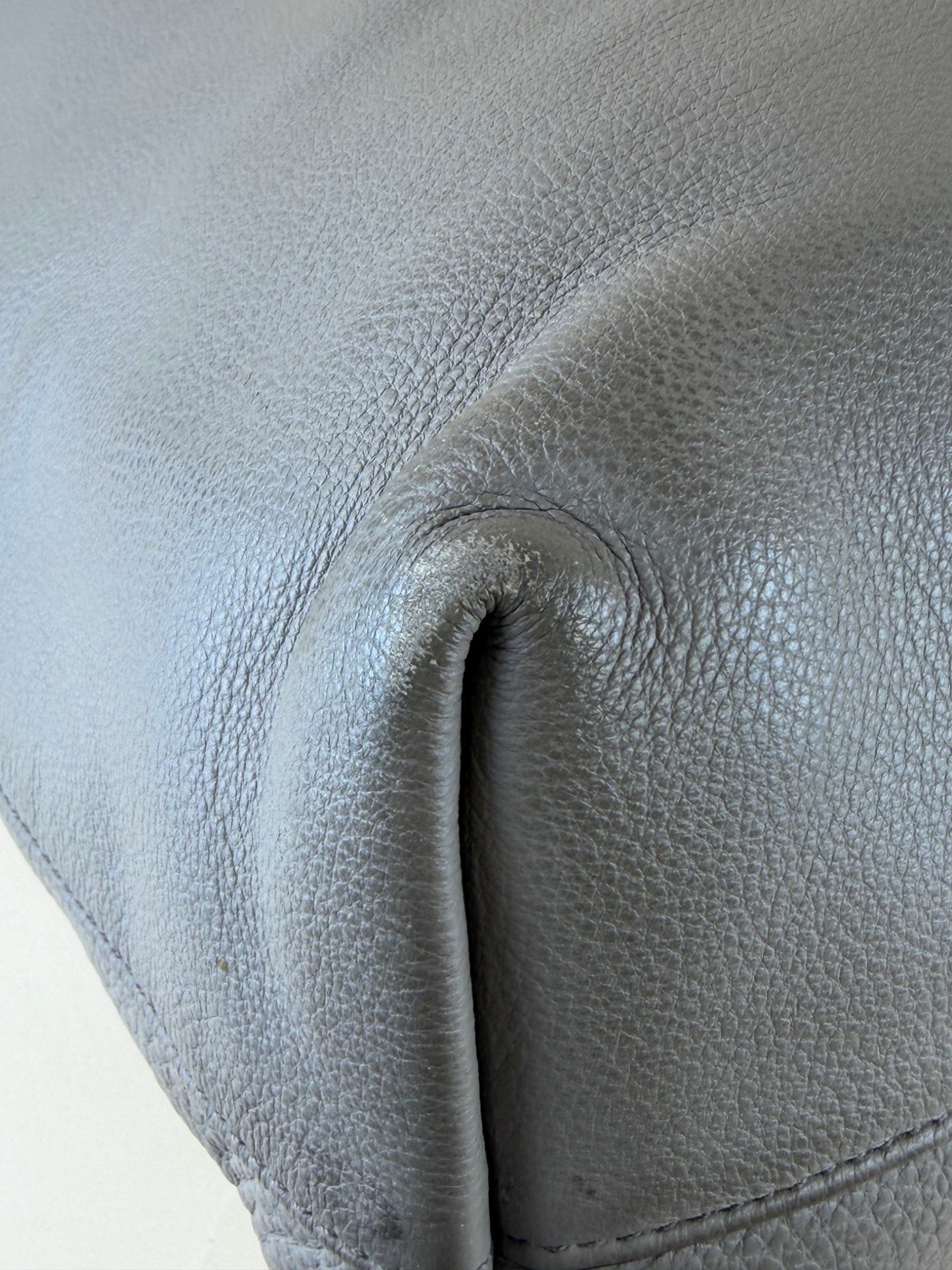 Prada vitello phenix shopping bag