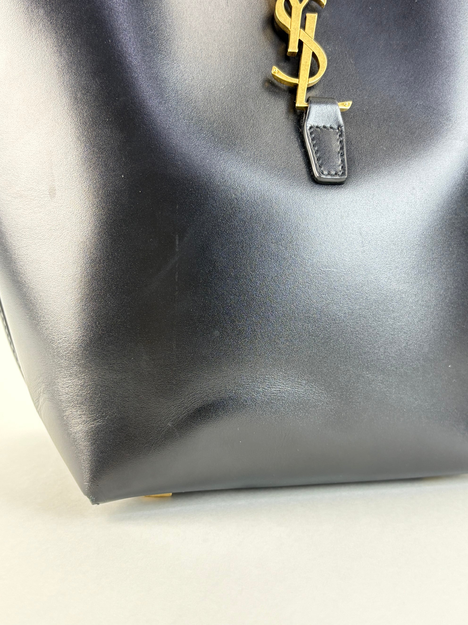 YSL black calfskin shiny leather le 37 small bucket bag