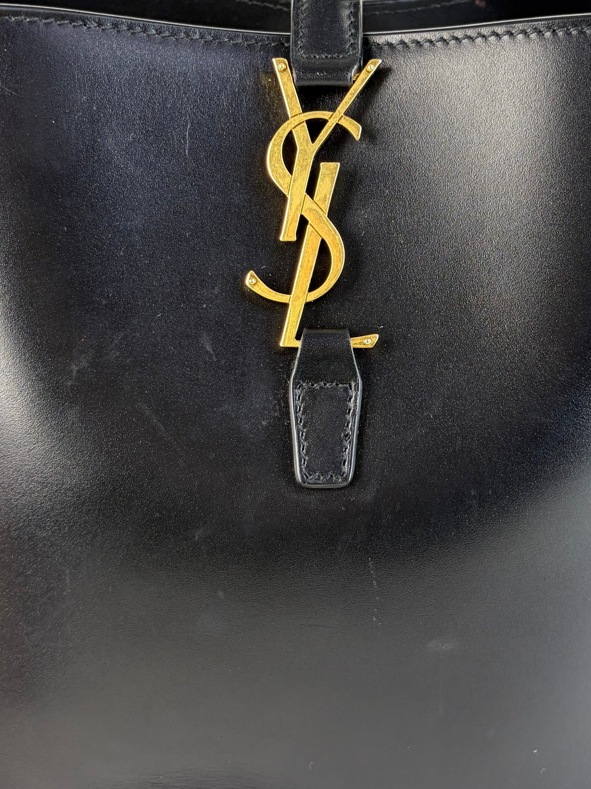 YSL black calfskin shiny leather le 37 small bucket bag