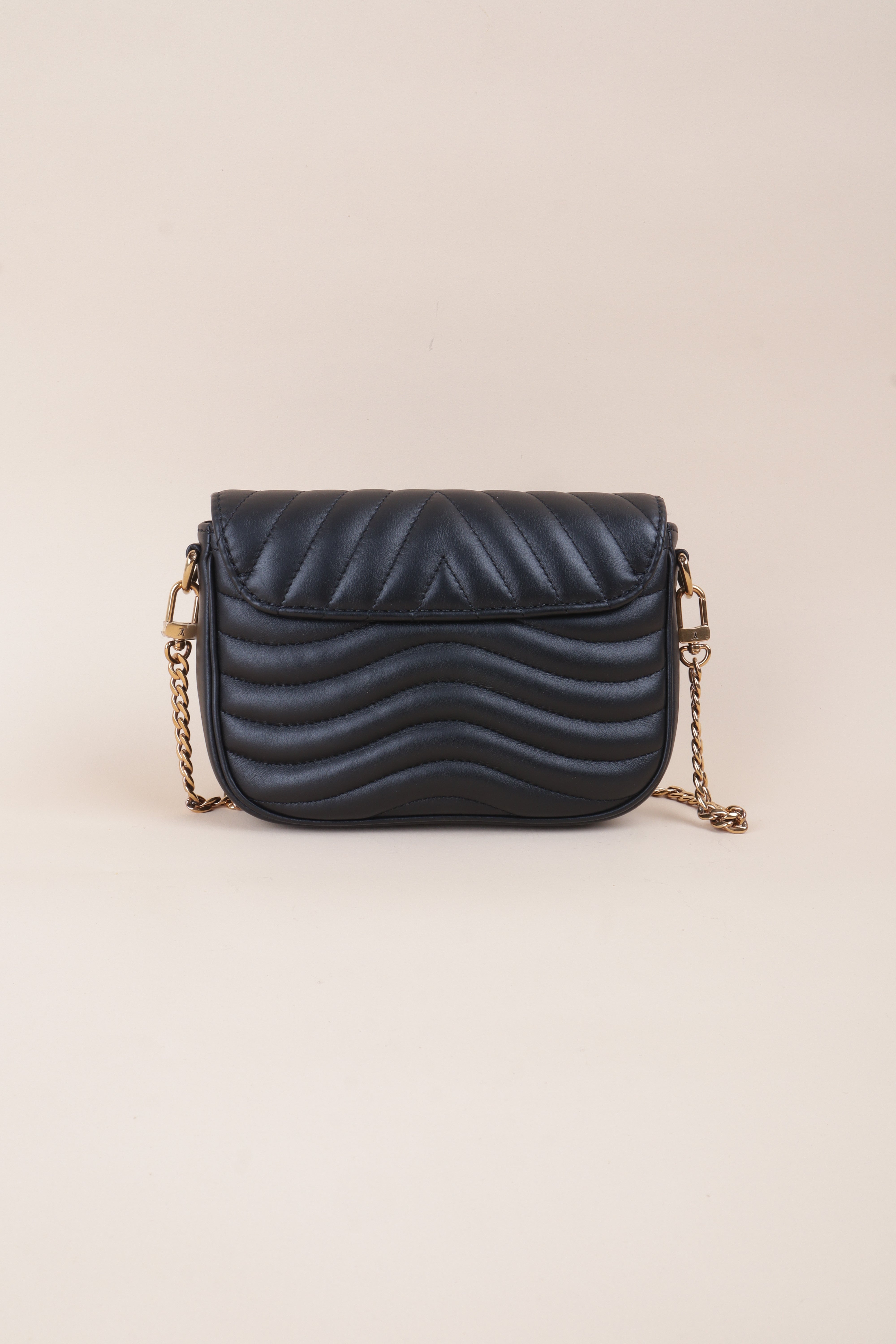 LOUIS VUITTON new wave multi pochette black