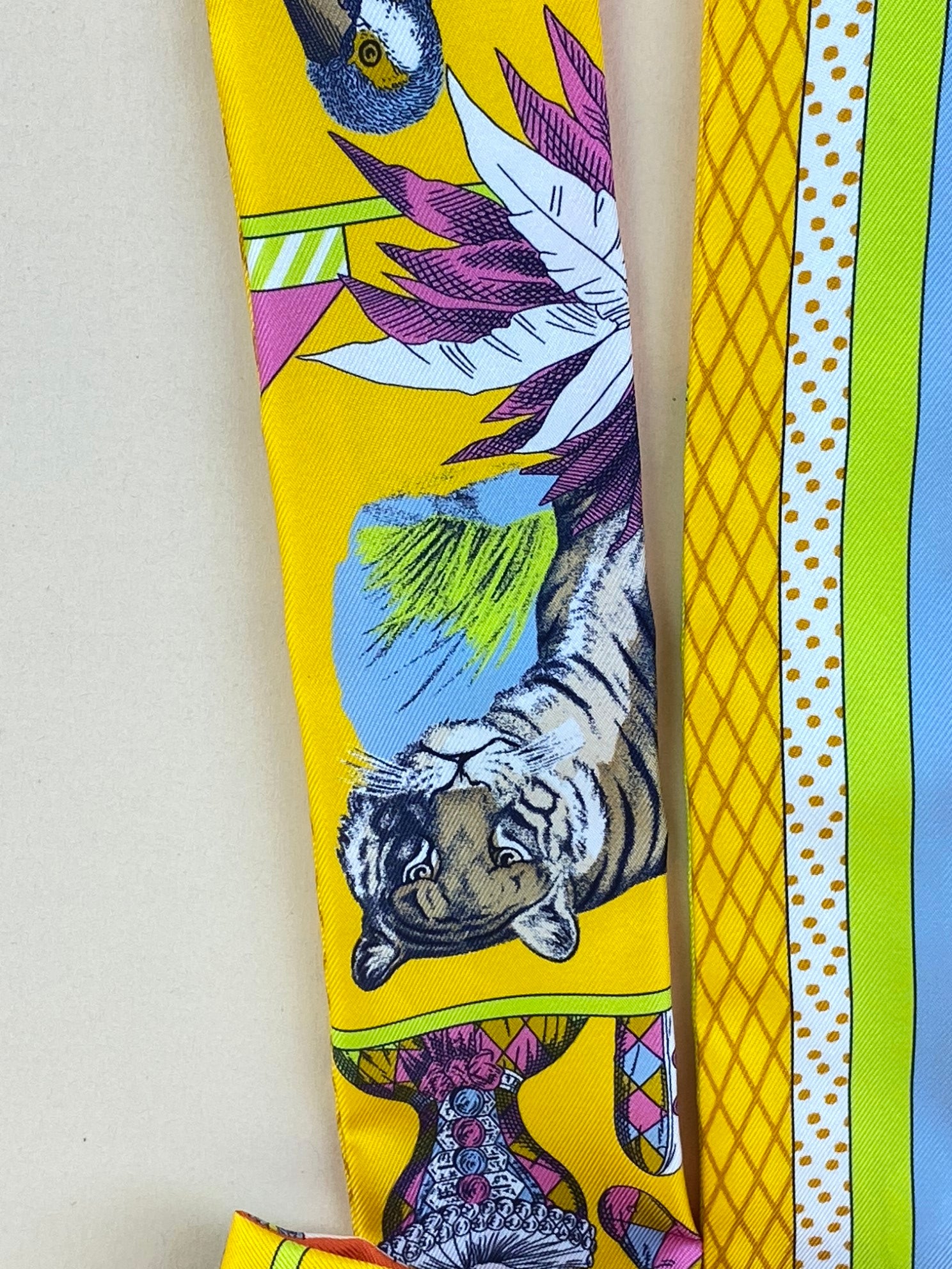 HERMES grandee theatre nouveau silk orange/ yellow twilly