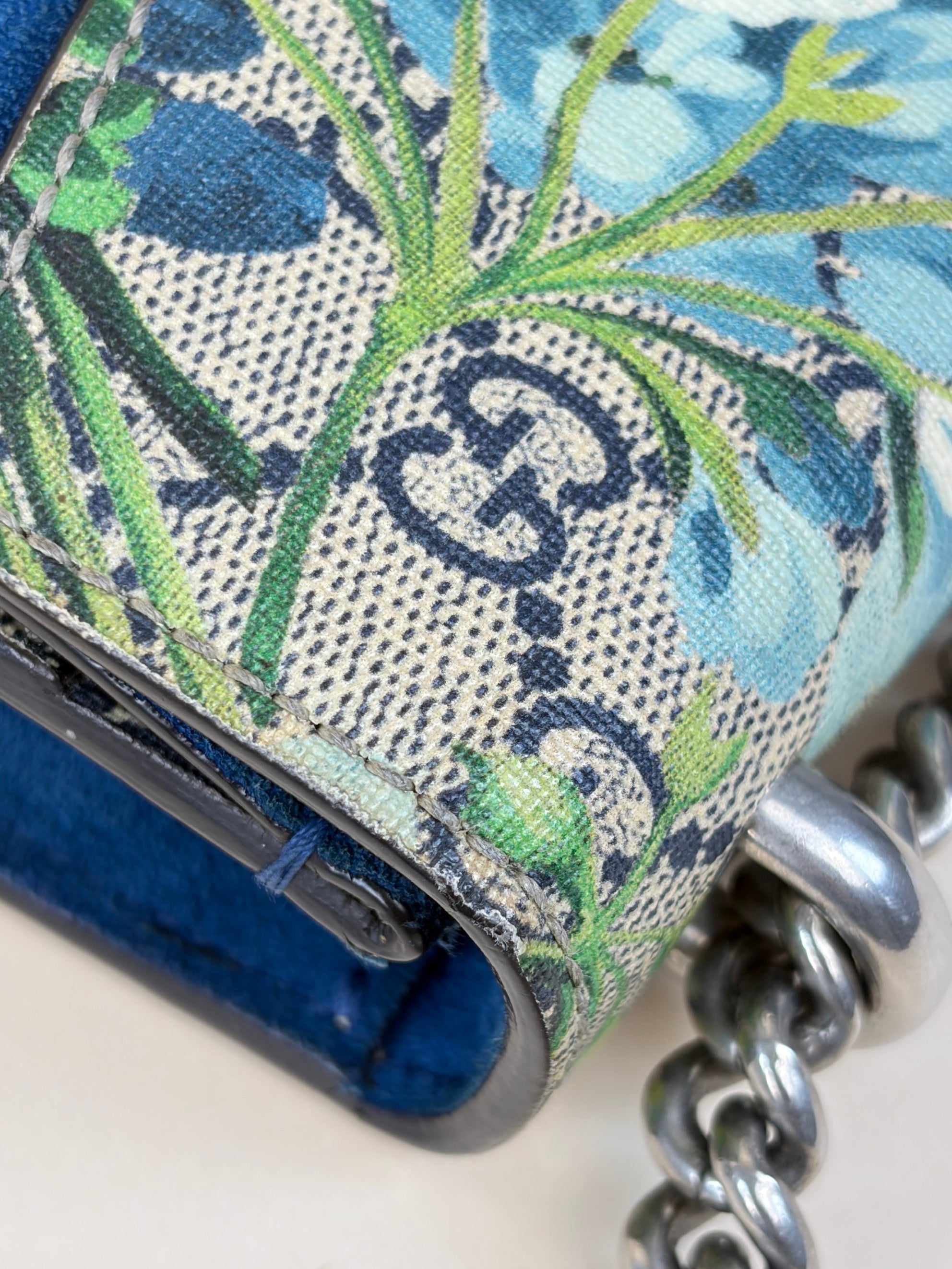 Gucci gg supreme monogram blue florad Dionysus mini
