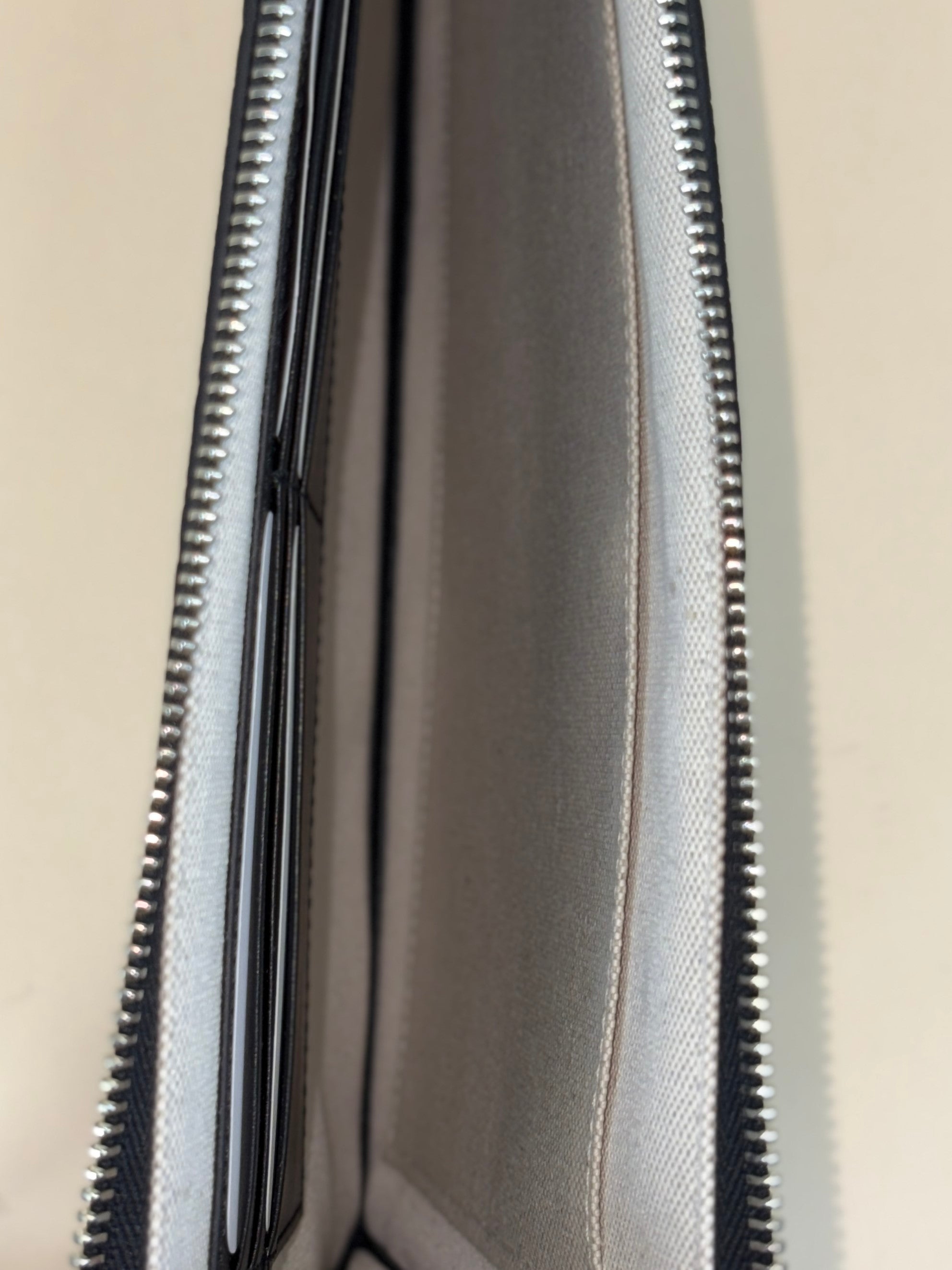 Gucci black Clutch calf skin gg tennis embossed wristlet pouch